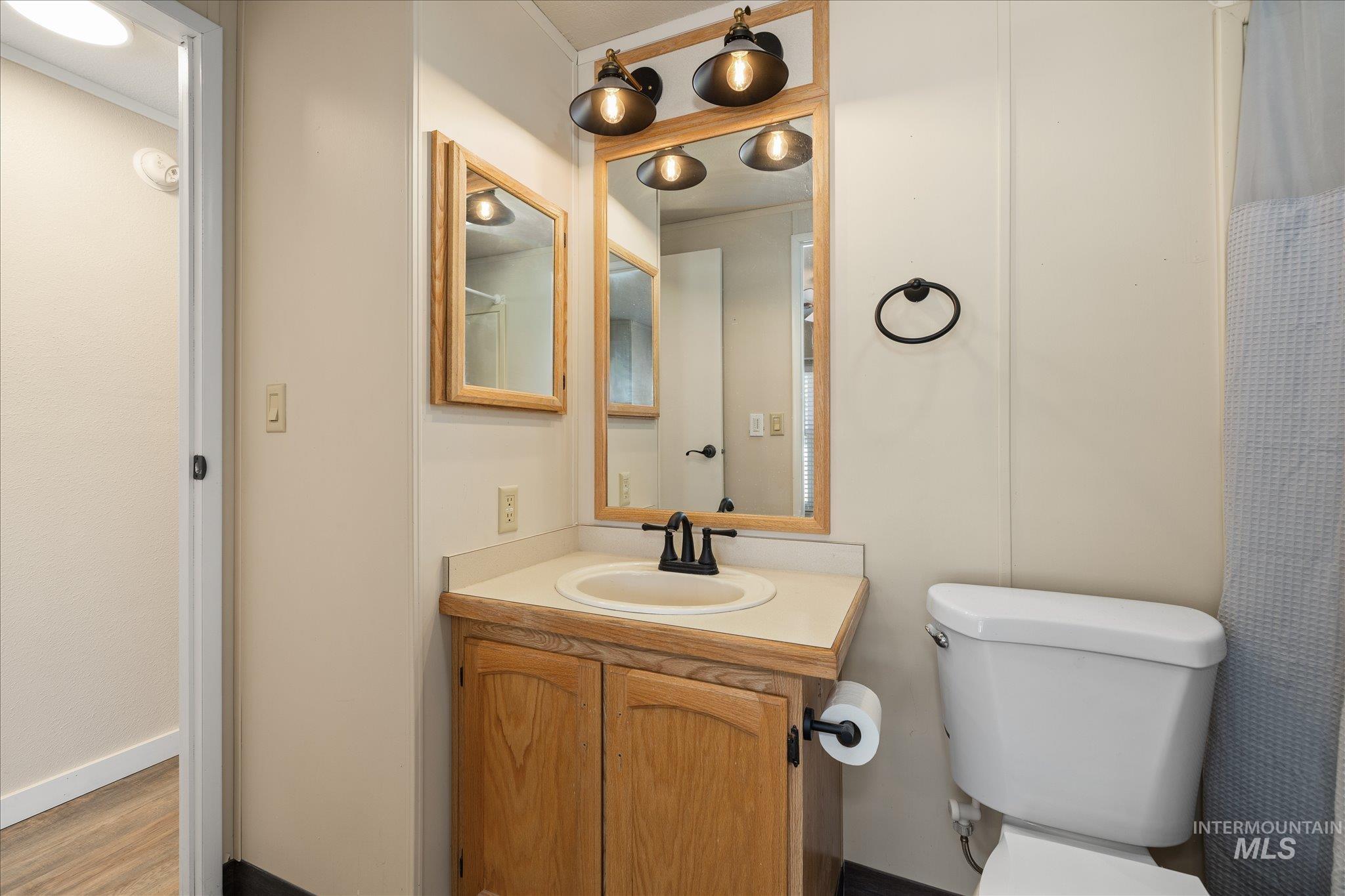 5531 N N Sudley Ln, Boise, Idaho 83714, 2 Bedrooms, 2 Bathrooms, Residential For Sale, Price $115,000, 98986052