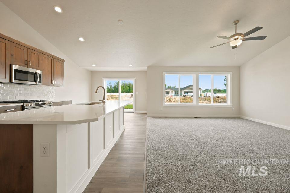 1652 Haystack Rd, Emmett, Idaho 83617, 4 Bedrooms, 2 Bathrooms, Residential For Sale, Price $434,799,MLS 98986054