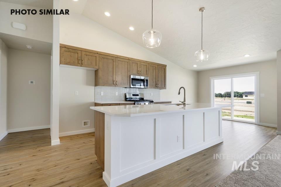 1652 Haystack Rd, Emmett, Idaho 83617, 4 Bedrooms, 2 Bathrooms, Residential For Sale, Price $434,799, 98986054