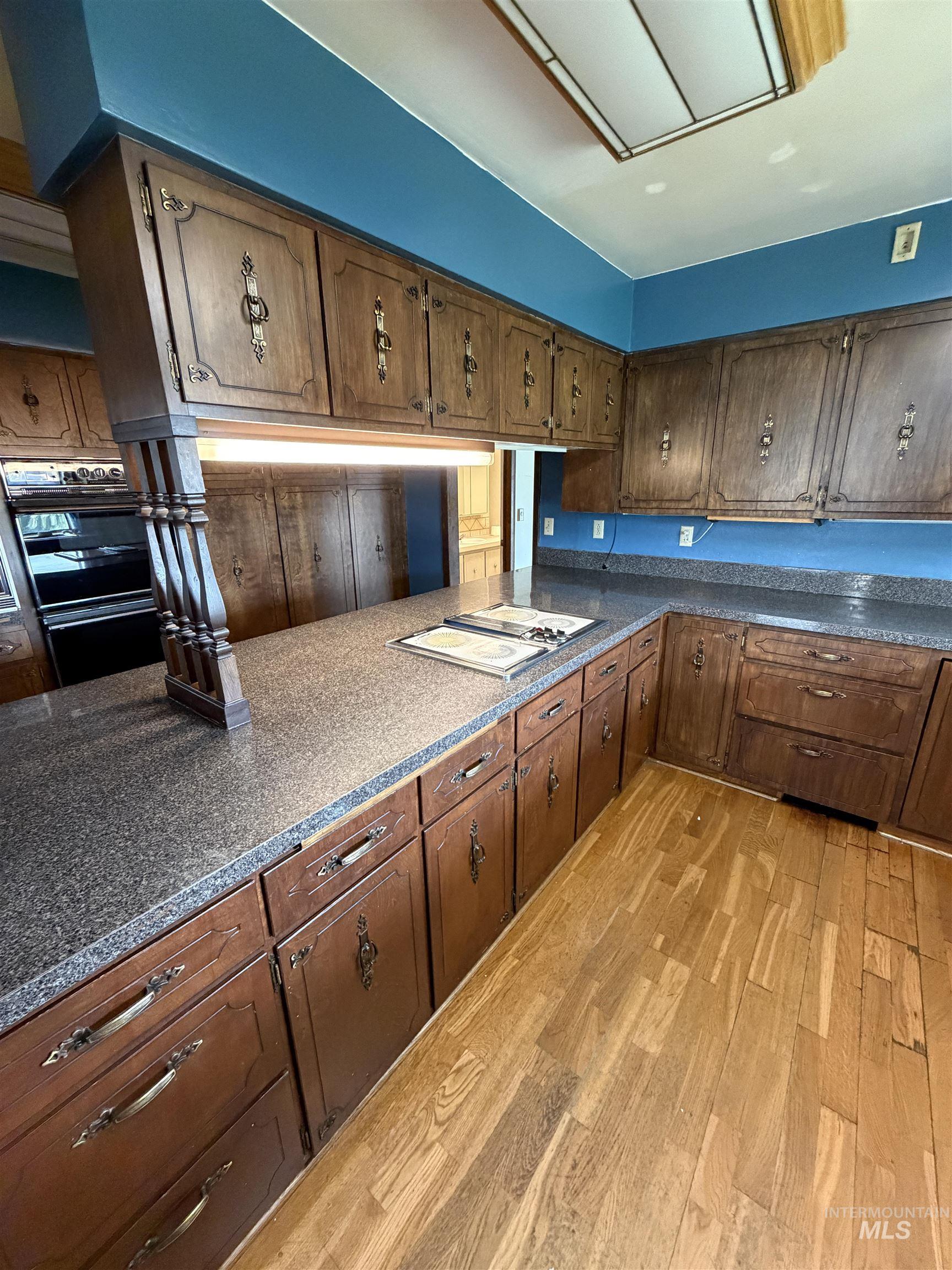 970 W Black Canyon Hwy, Emmett, Idaho 83617, 5 Bedrooms, 2 Bathrooms, Residential For Sale, Price $549,000, 98986055