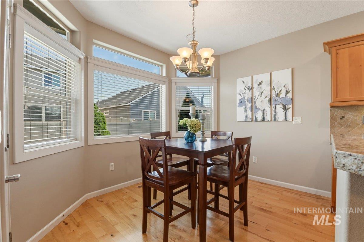 6064 N Saguaro Hills Ave, Meridian, Idaho 83646, 3 Bedrooms, 2 Bathrooms, Residential For Sale, Price $475,000, 98986057