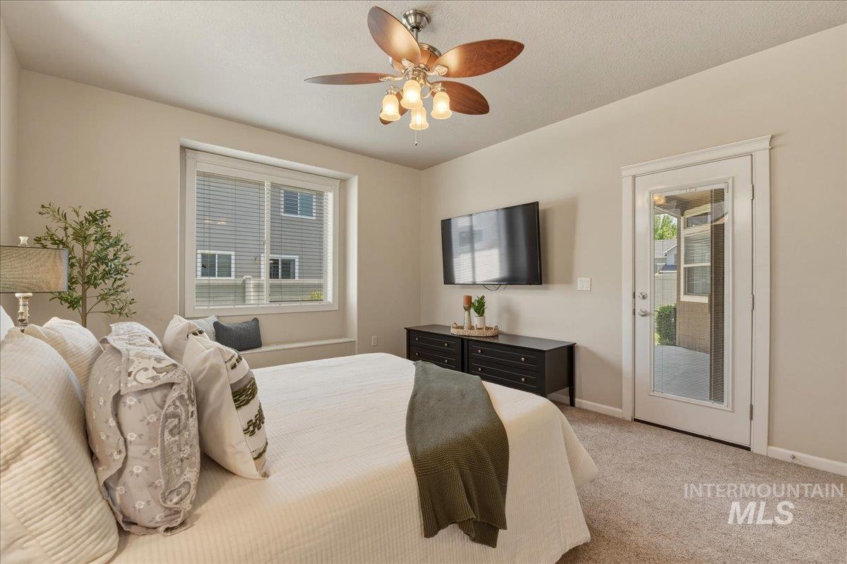 6064 N Saguaro Hills Ave, Meridian, Idaho 83646, 3 Bedrooms, 2 Bathrooms, Residential For Sale, Price $475,000, 98986057