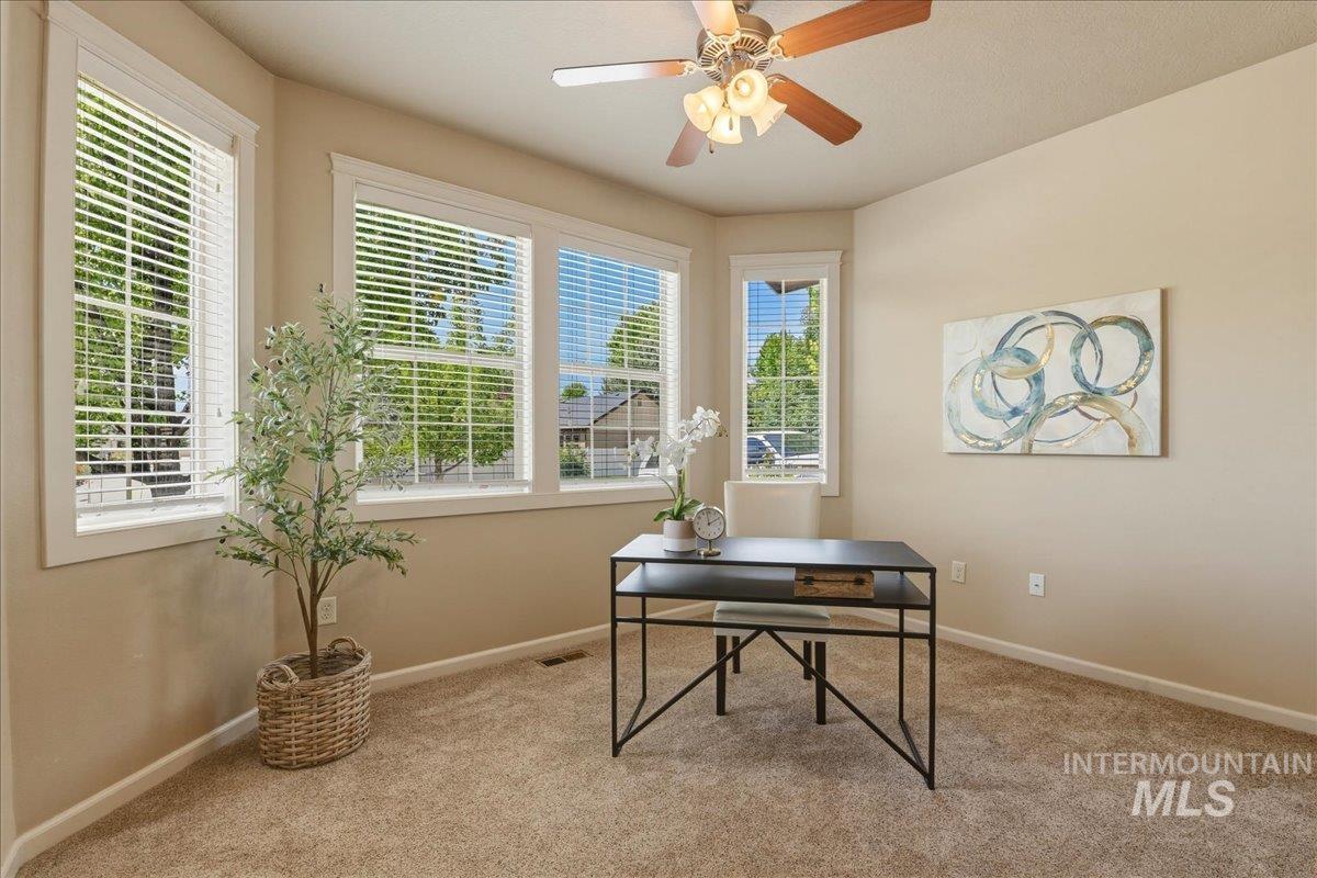 6064 N Saguaro Hills Ave, Meridian, Idaho 83646, 3 Bedrooms, 2 Bathrooms, Residential For Sale, Price $475,000, 98986057