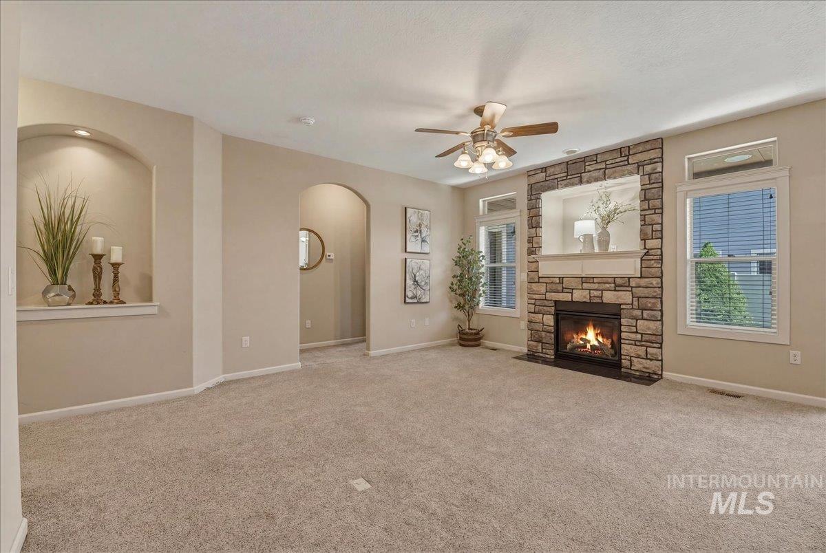 6064 N Saguaro Hills Ave, Meridian, Idaho 83646, 3 Bedrooms, 2 Bathrooms, Residential For Sale, Price $475,000, 98986057
