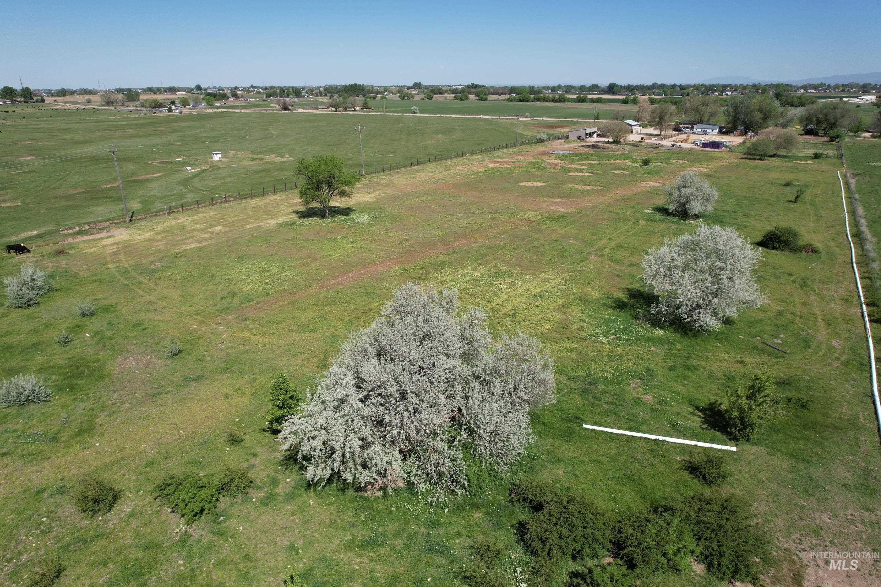 11855 W Hubbard Road, Kuna, Idaho 83634, 4 Bedrooms, 2 Bathrooms, Residential For Sale, Price $1,700,000,MLS 98986059