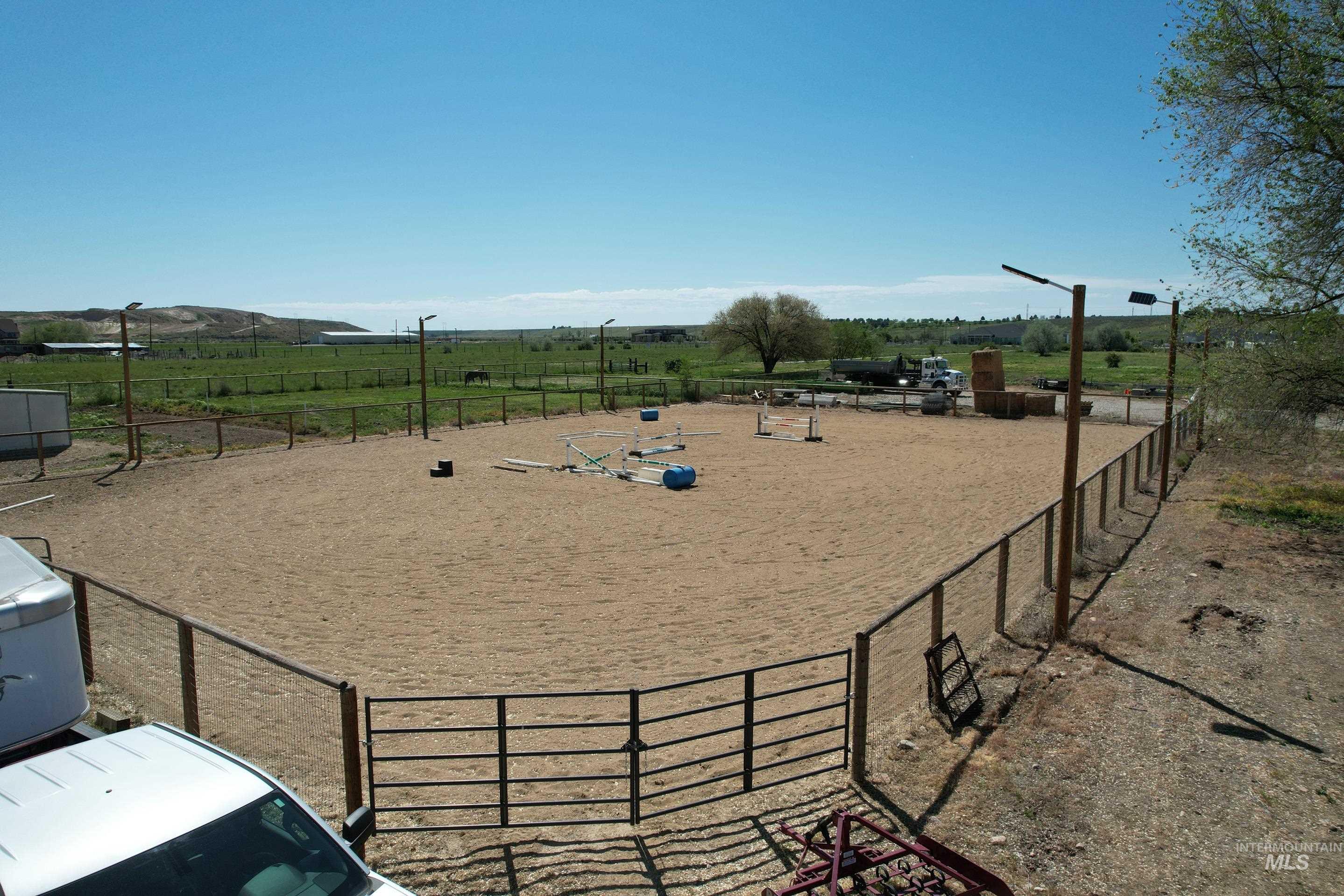 11855 W Hubbard Road, Kuna, Idaho 83634, 4 Bedrooms, 2 Bathrooms, Residential For Sale, Price $1,700,000,MLS 98986059