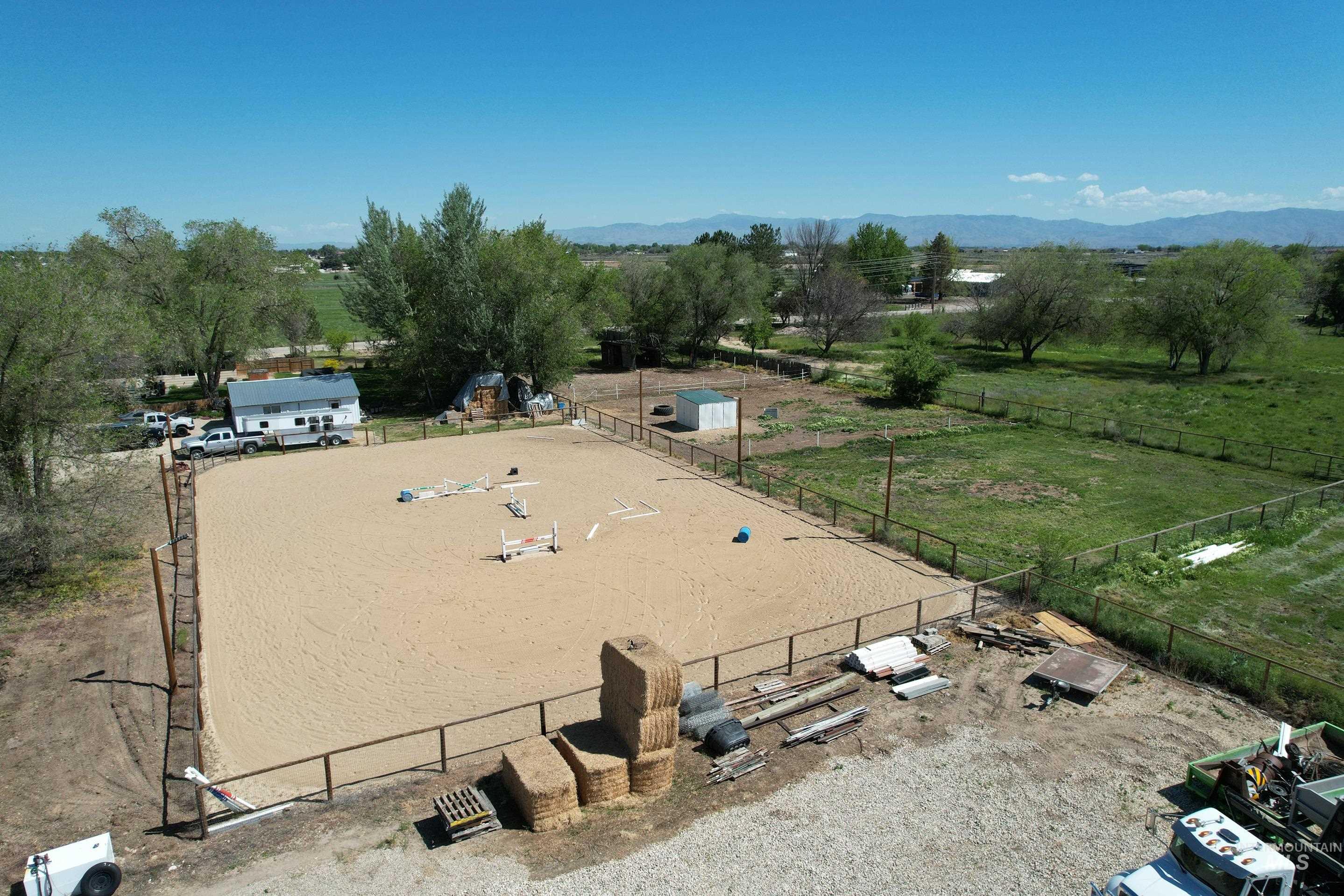 11855 W Hubbard Road, Kuna, Idaho 83634, 4 Bedrooms, 2 Bathrooms, Residential For Sale, Price $1,700,000,MLS 98986059