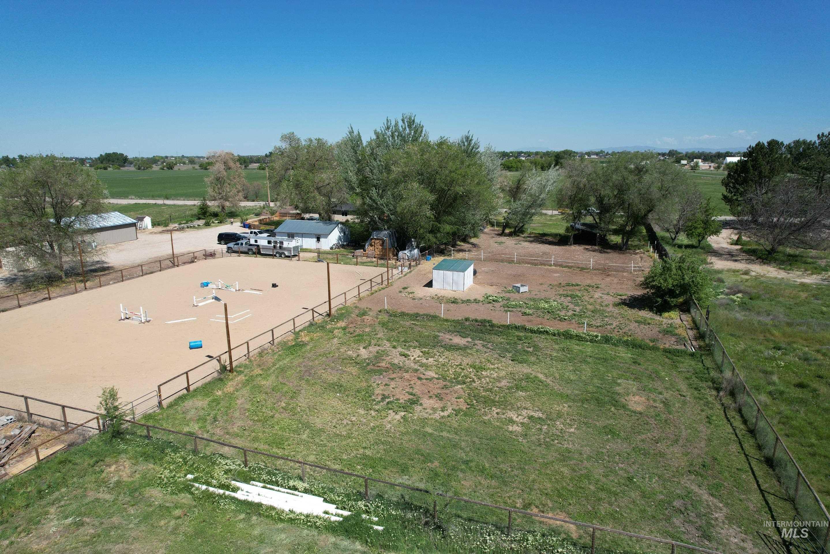 11855 W Hubbard Road, Kuna, Idaho 83634, 4 Bedrooms, 2 Bathrooms, Residential For Sale, Price $1,700,000,MLS 98986059