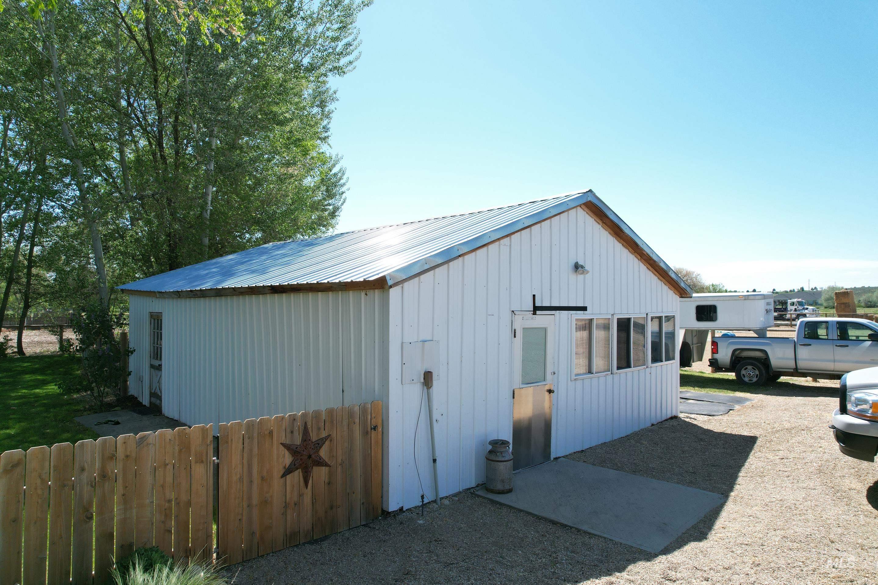 11855 W Hubbard Road, Kuna, Idaho 83634, 4 Bedrooms, 2 Bathrooms, Residential For Sale, Price $1,700,000,MLS 98986059