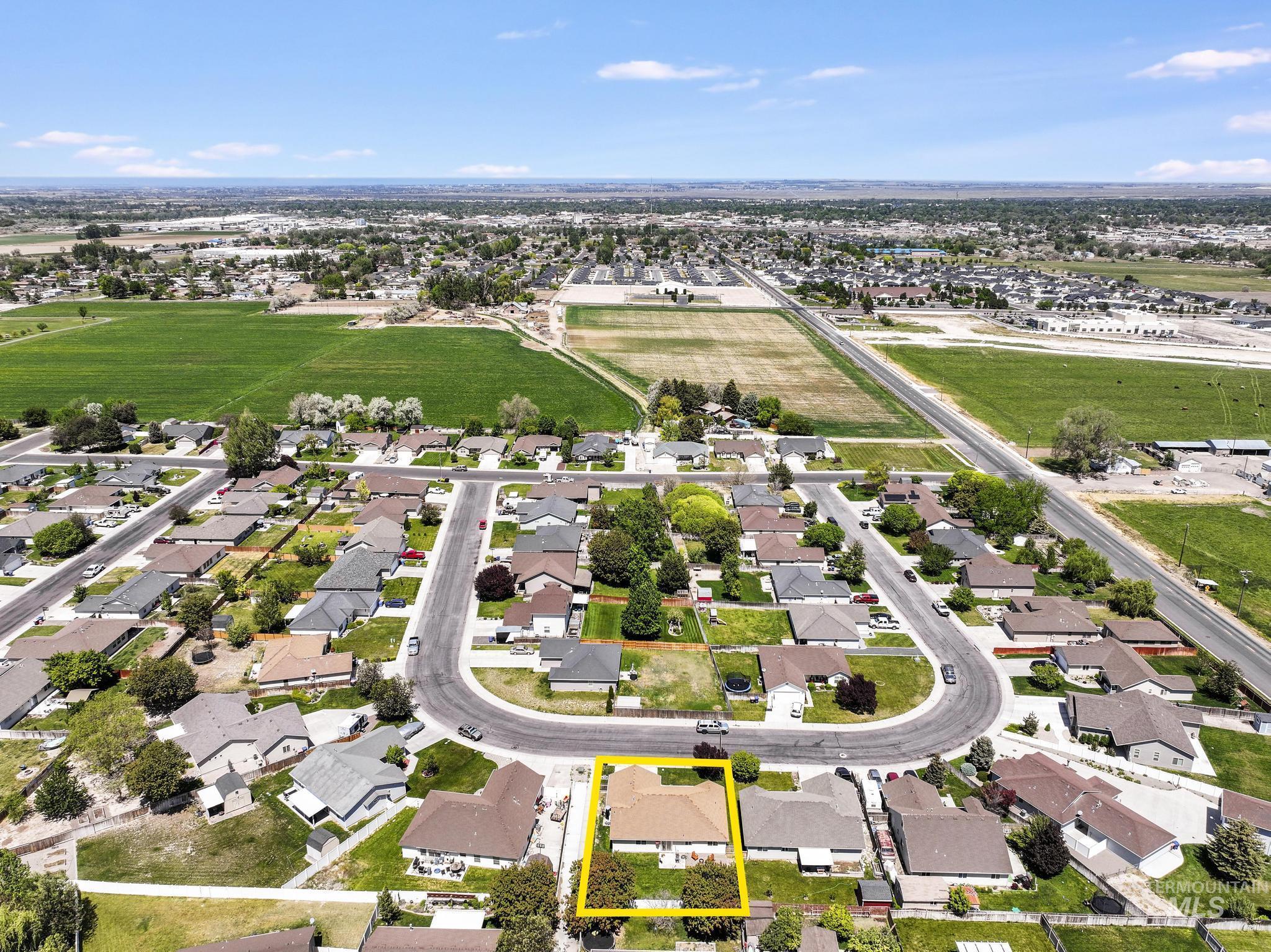 1144 Cortes Loop, Twin Falls, Idaho 83301, 3 Bedrooms, 2 Bathrooms, Residential For Sale, Price $335,000, 98986063