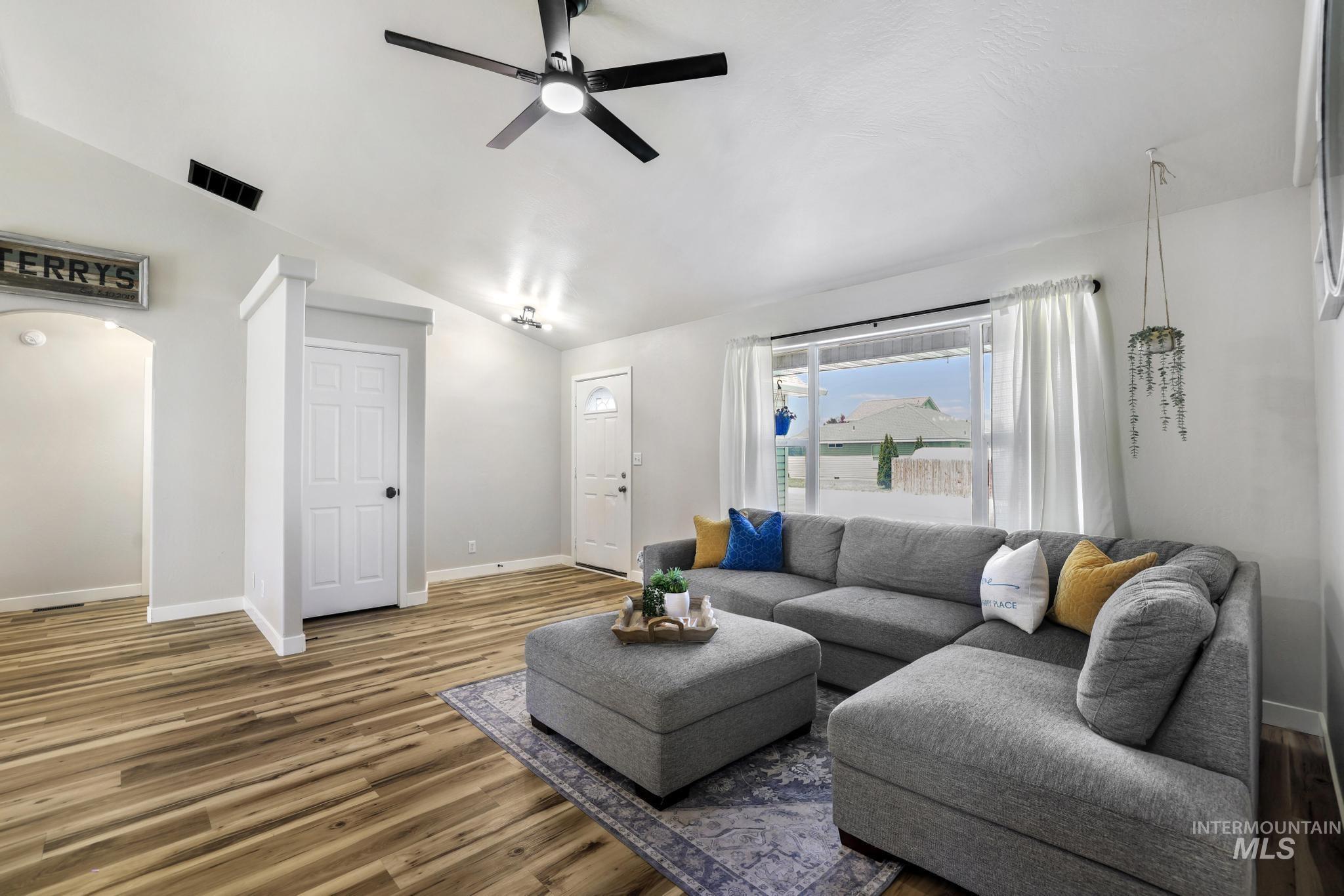 1144 Cortes Loop, Twin Falls, Idaho 83301, 3 Bedrooms, 2 Bathrooms, Residential For Sale, Price $335,000, 98986063