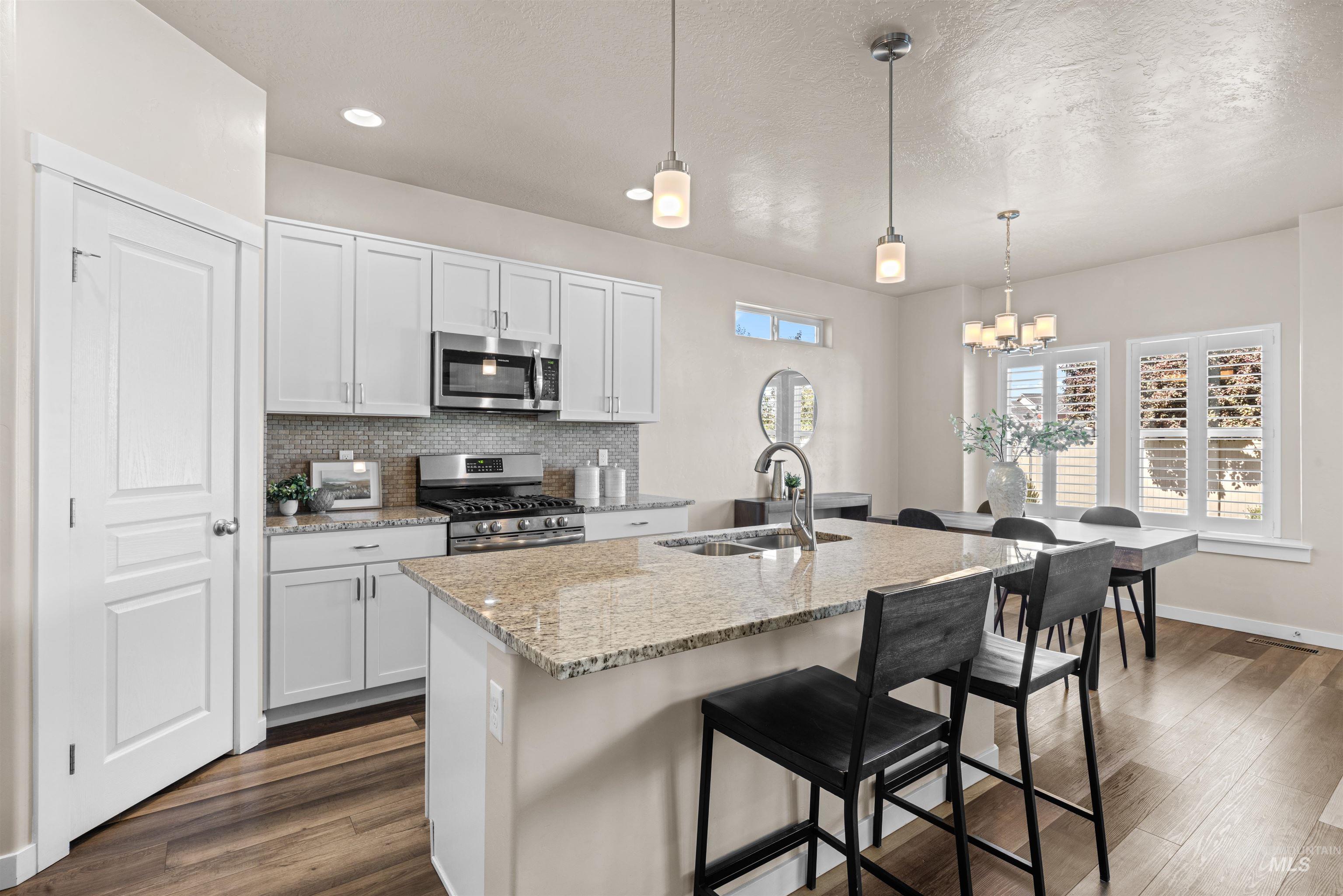 4202 W Peak Cloud Dr, Meridian, Idaho 83642, 3 Bedrooms, 2 Bathrooms, Residential For Sale, Price $484,900, 98986064