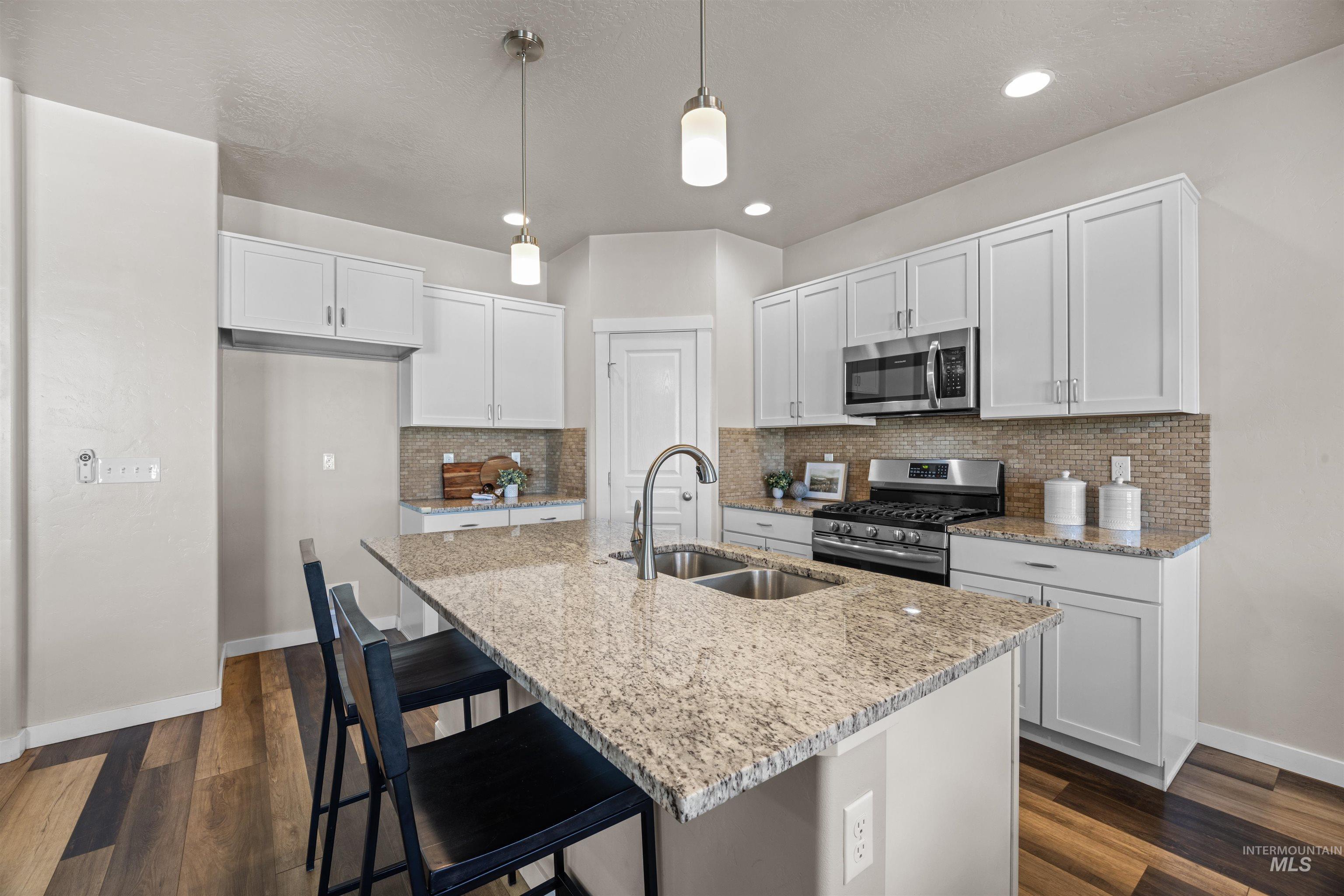 4202 W Peak Cloud Dr, Meridian, Idaho 83642, 3 Bedrooms, 2 Bathrooms, Residential For Sale, Price $484,900, 98986064