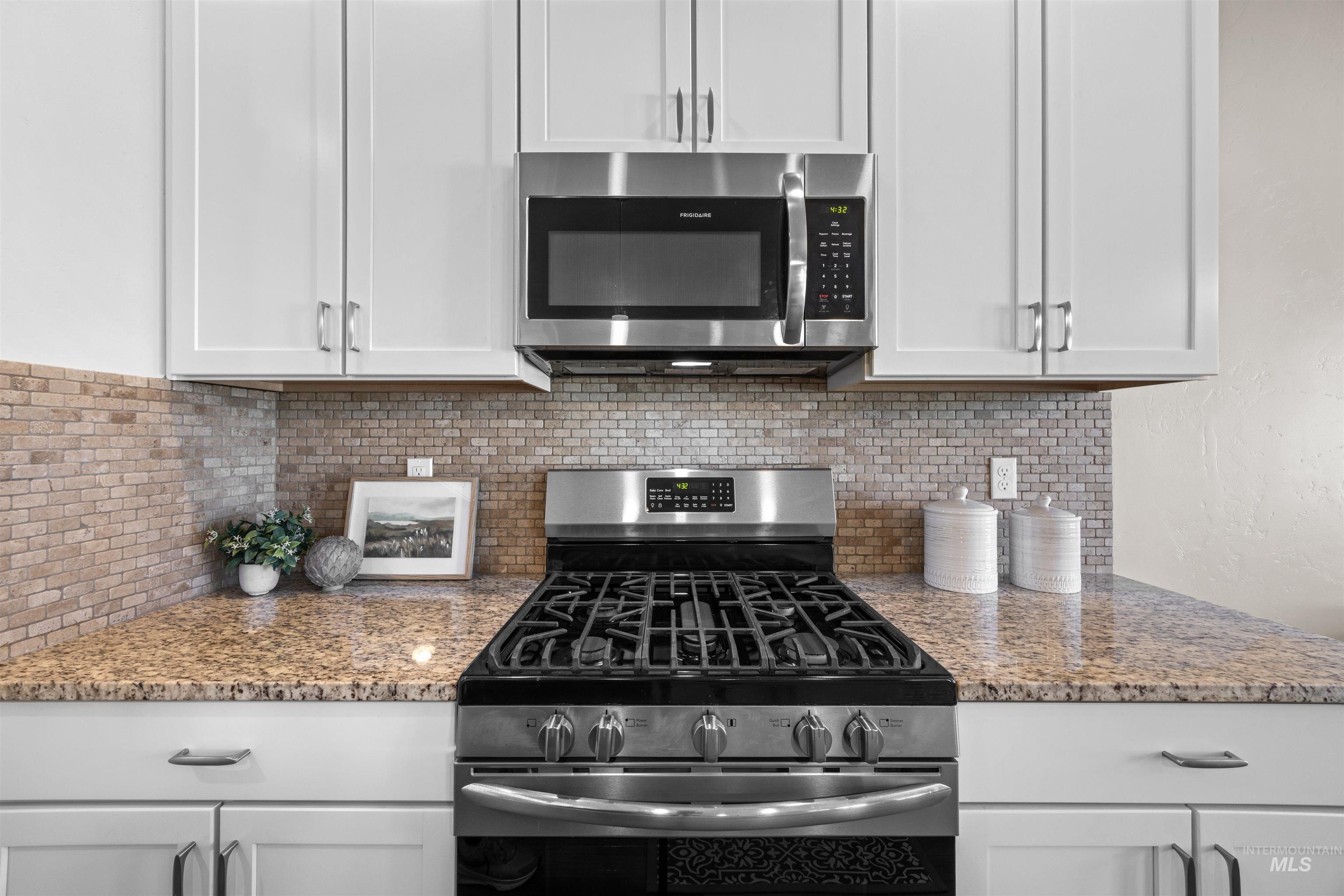 4202 W Peak Cloud Dr, Meridian, Idaho 83642, 3 Bedrooms, 2 Bathrooms, Residential For Sale, Price $484,900, 98986064