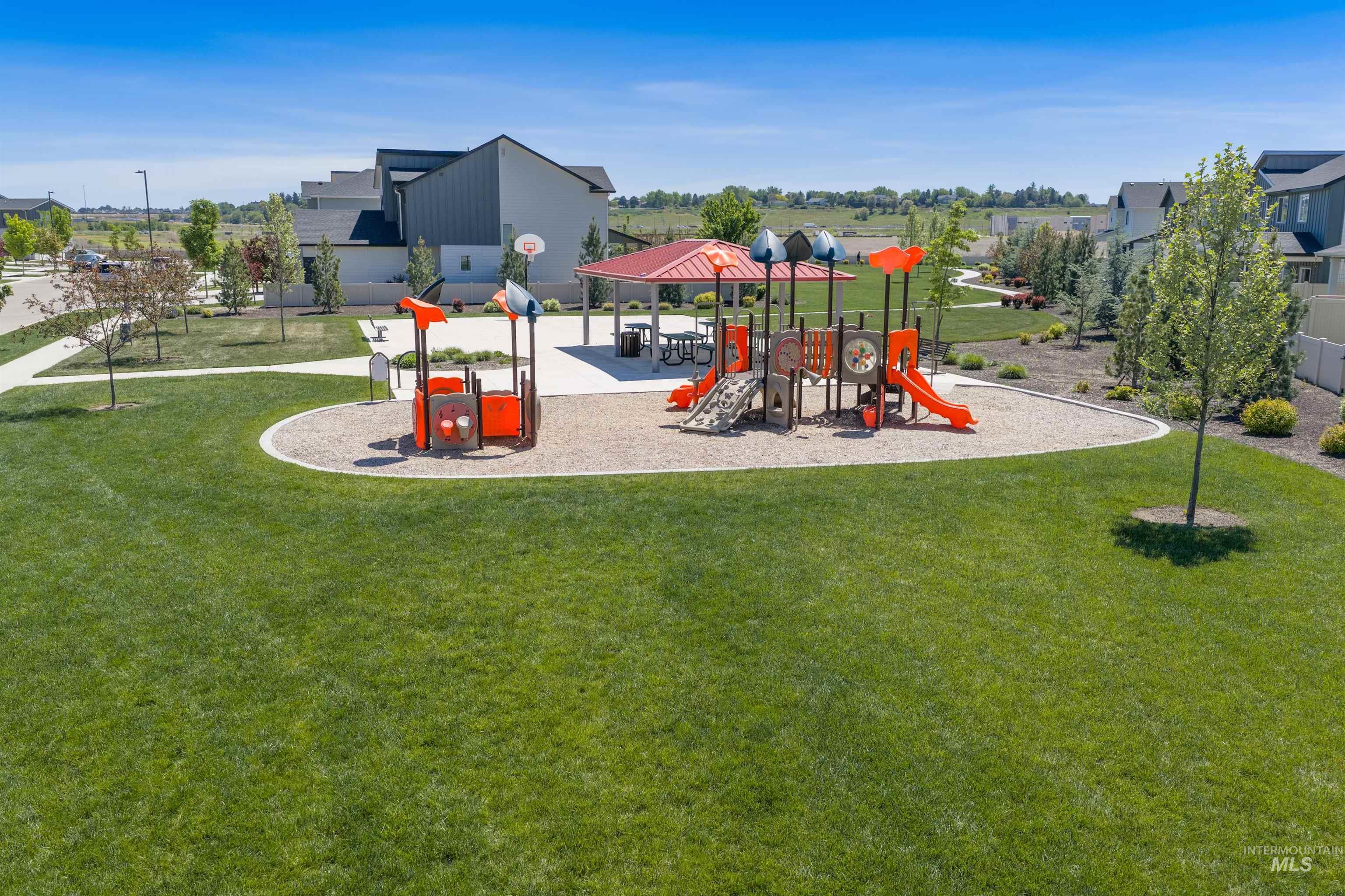 4202 W Peak Cloud Dr, Meridian, Idaho 83642, 3 Bedrooms, 2 Bathrooms, Residential For Sale, Price $484,900, 98986064