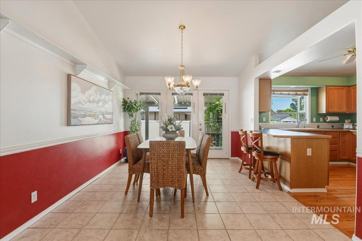 414 Meadowbrook Place, Nampa, Idaho 83686, 3 Bedrooms, 2 Bathrooms, Residential For Sale, Price $425,000, 98986070