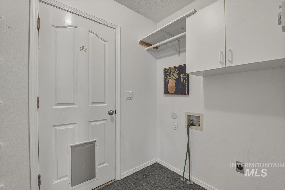 414 Meadowbrook Place, Nampa, Idaho 83686, 3 Bedrooms, 2 Bathrooms, Residential For Sale, Price $425,000, 98986070