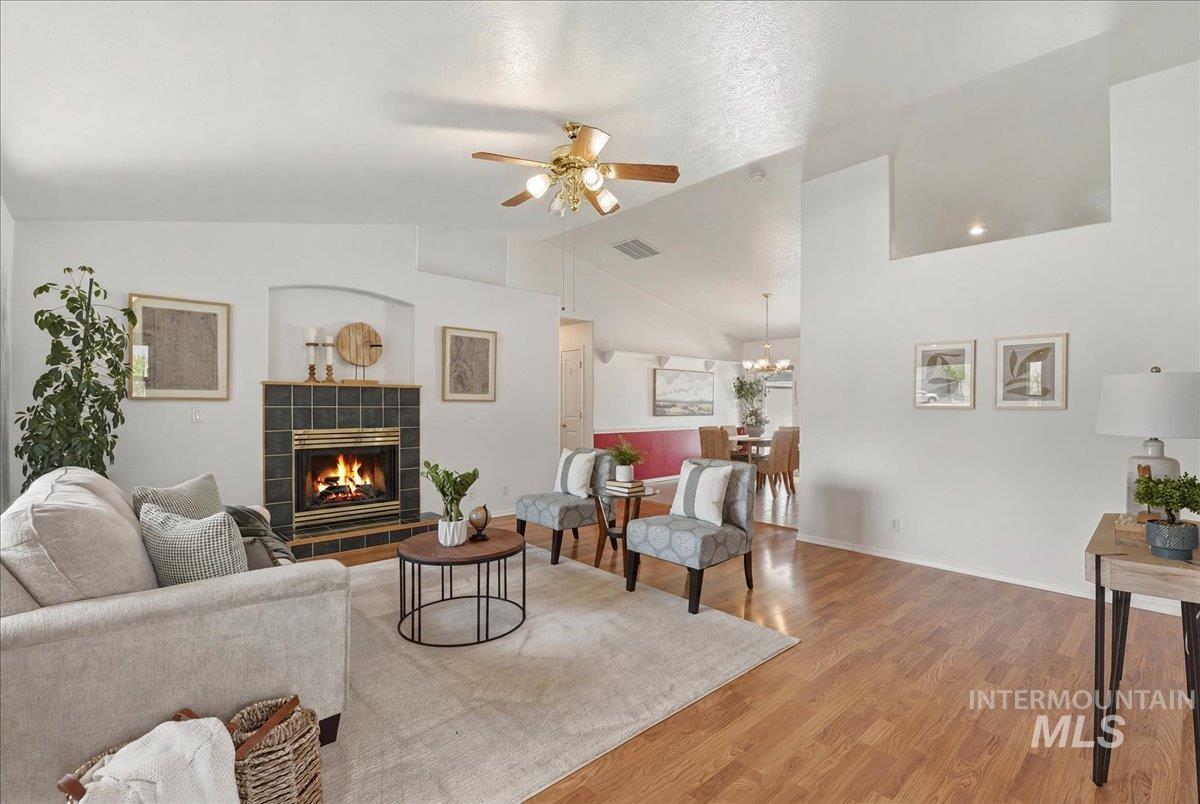 414 Meadowbrook Place, Nampa, Idaho 83686, 3 Bedrooms, 2 Bathrooms, Residential For Sale, Price $425,000, 98986070