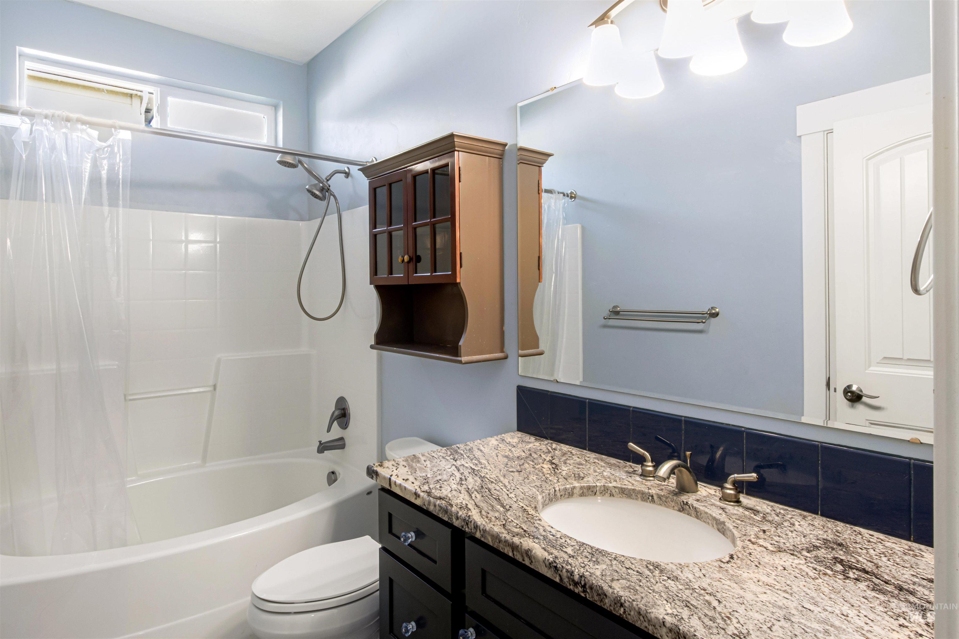 805 W. Arbor Pointe Way, Nampa, Idaho 83686, 5 Bedrooms, 3 Bathrooms, Residential For Sale, Price $538,000,MLS 98986071