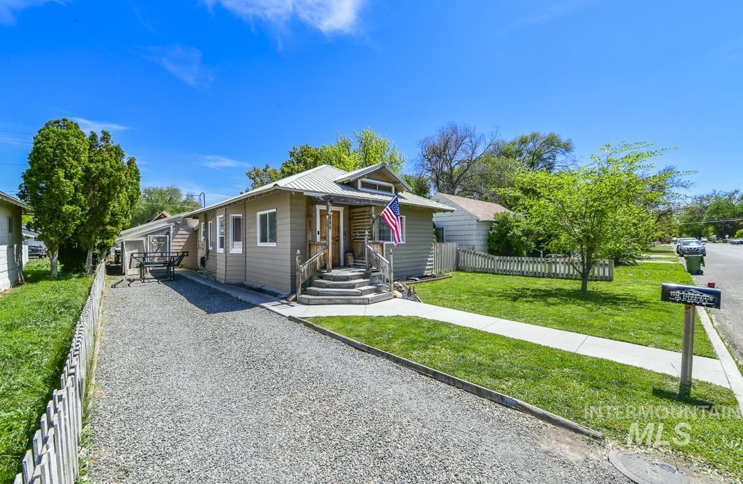 486 W Main St, Vale, Oregon 97918, 2 Bedrooms, 1.5 Bathrooms, Residential For Sale, Price $250,000, 98986072