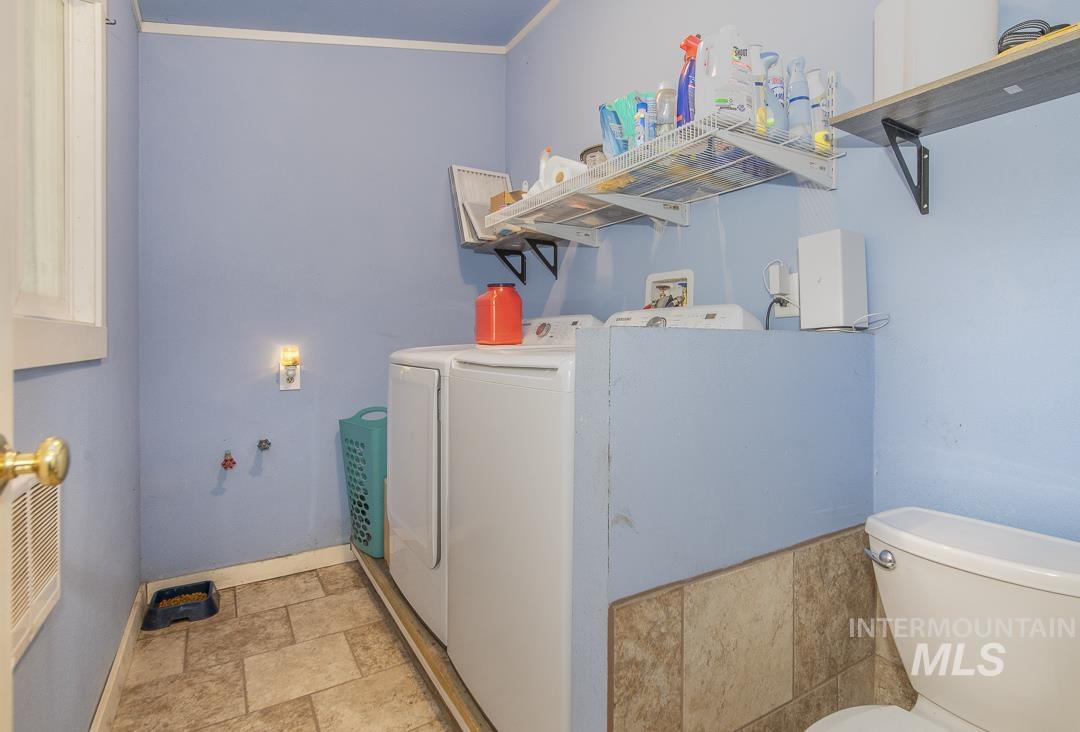 486 W Main St, Vale, Oregon 97918, 2 Bedrooms, 1.5 Bathrooms, Residential For Sale, Price $250,000, 98986072