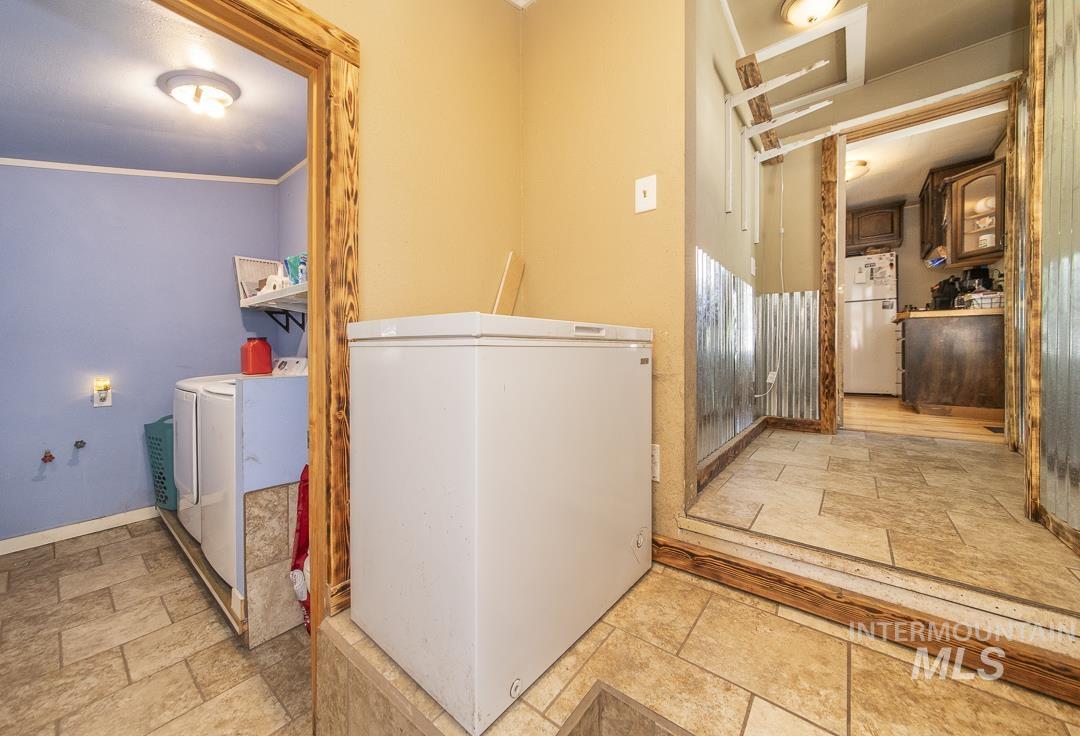 486 W Main St, Vale, Oregon 97918, 2 Bedrooms, 1.5 Bathrooms, Residential For Sale, Price $250,000, 98986072
