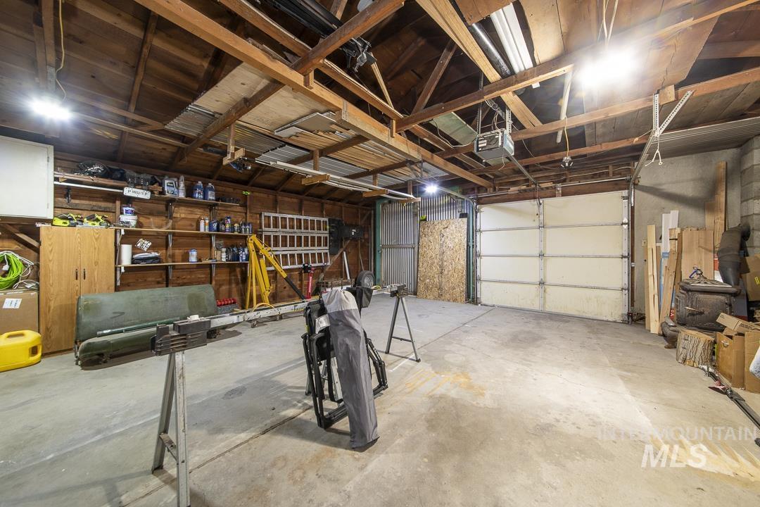 486 W Main St, Vale, Oregon 97918, 2 Bedrooms, 1.5 Bathrooms, Residential For Sale, Price $250,000, 98986072