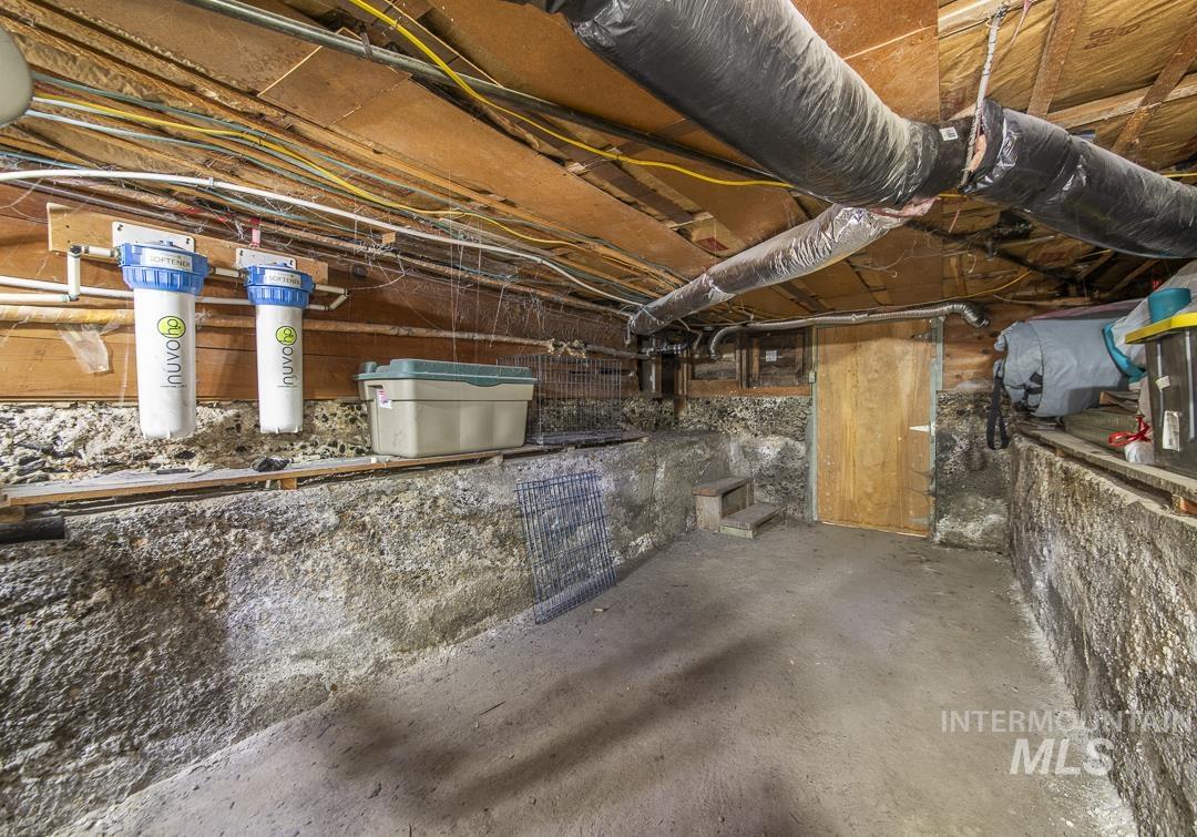 486 W Main St, Vale, Oregon 97918, 2 Bedrooms, 1.5 Bathrooms, Residential For Sale, Price $250,000, 98986072