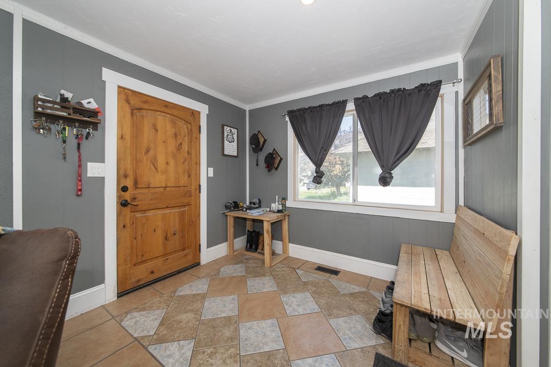 486 W Main St, Vale, Oregon 97918, 2 Bedrooms, 1.5 Bathrooms, Residential For Sale, Price $250,000, 98986072