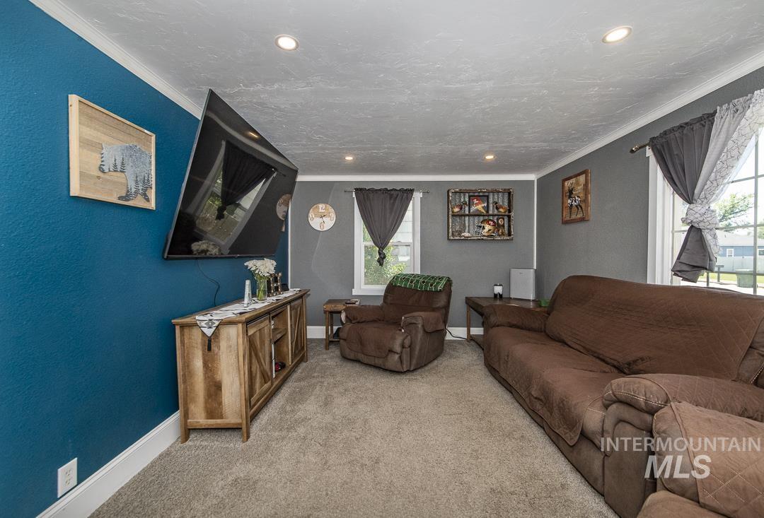 486 W Main St, Vale, Oregon 97918, 2 Bedrooms, 1.5 Bathrooms, Residential For Sale, Price $250,000, 98986072