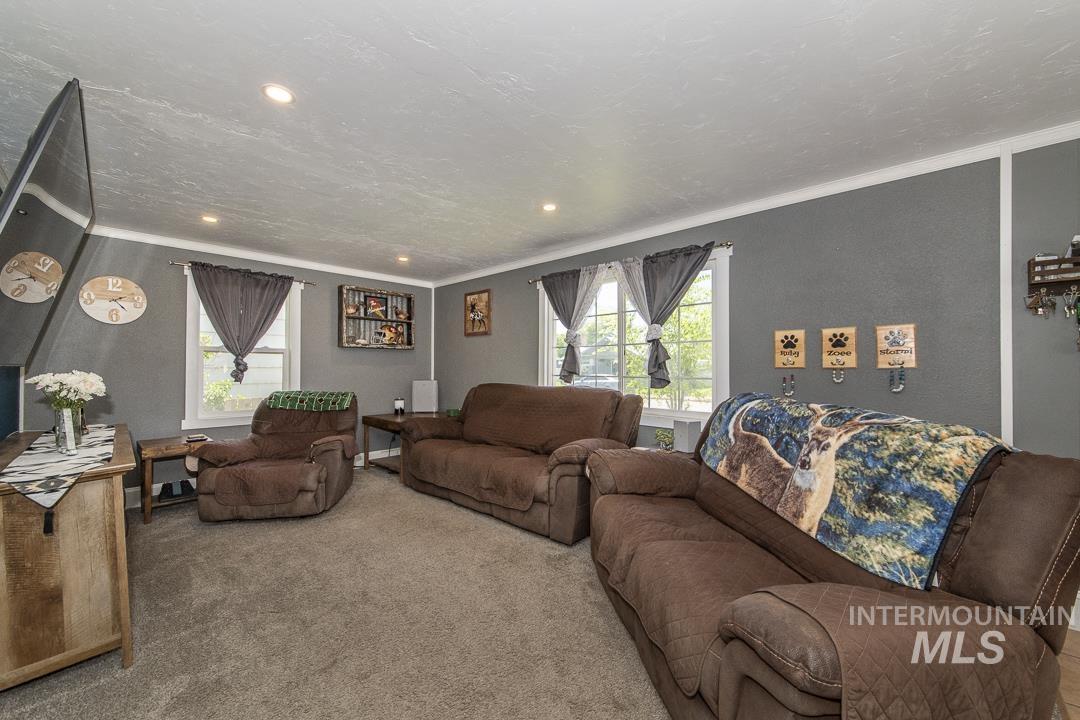 486 W Main St, Vale, Oregon 97918, 2 Bedrooms, 1.5 Bathrooms, Residential For Sale, Price $250,000, 98986072