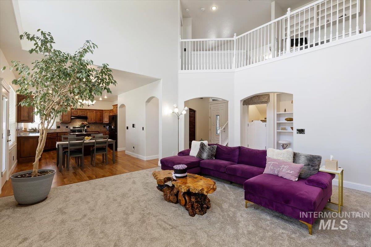 2291 W Windchime Dr, Meridian, Idaho 83646, 5 Bedrooms, 3.5 Bathrooms, Residential For Sale, Price $755,000, 98986076