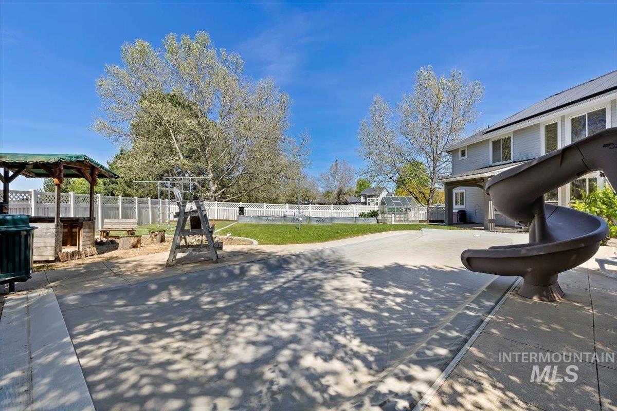 2291 W Windchime Dr, Meridian, Idaho 83646, 5 Bedrooms, 3.5 Bathrooms, Residential For Sale, Price $755,000, 98986076
