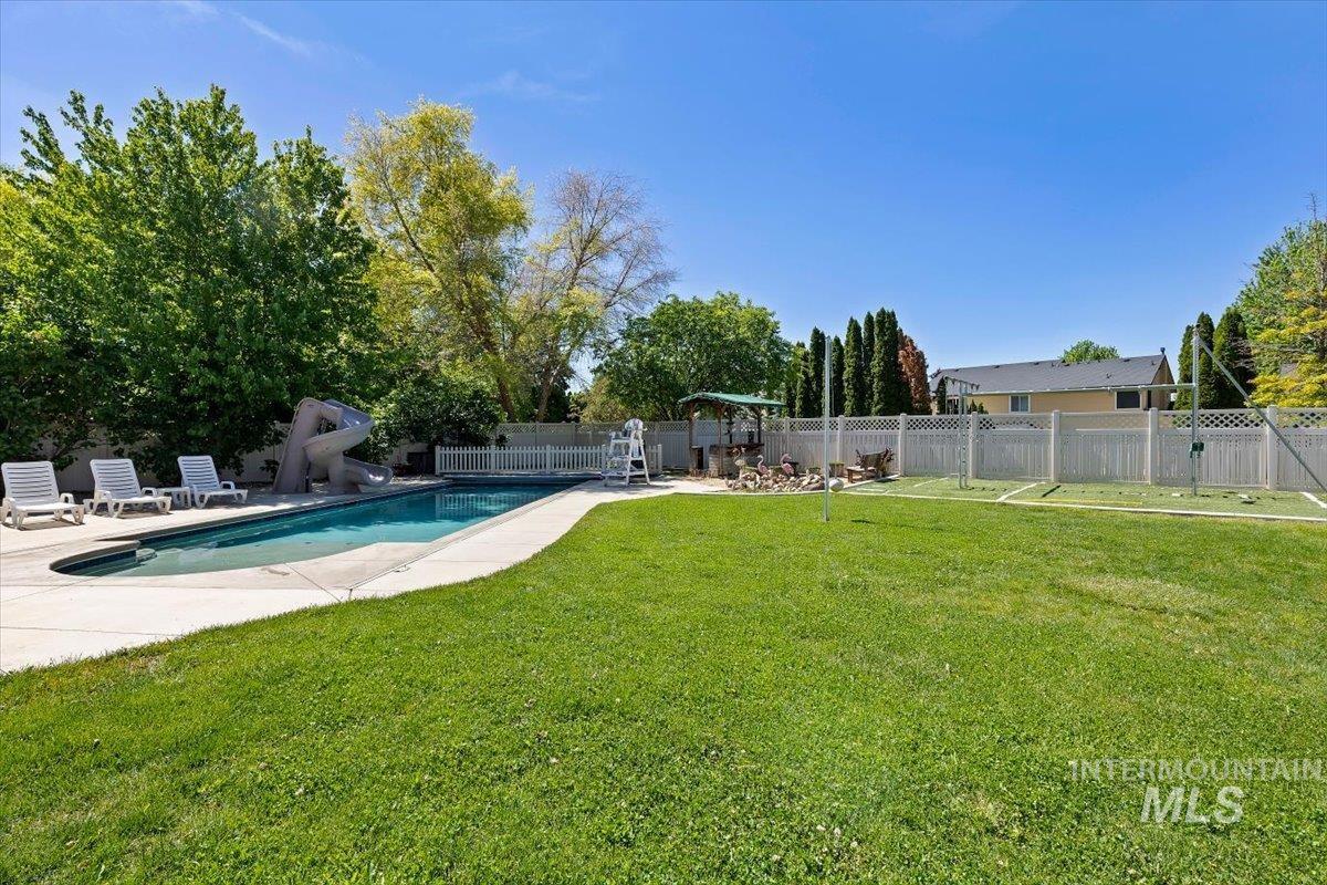 2291 W Windchime Dr, Meridian, Idaho 83646, 5 Bedrooms, 3.5 Bathrooms, Residential For Sale, Price $755,000, 98986076