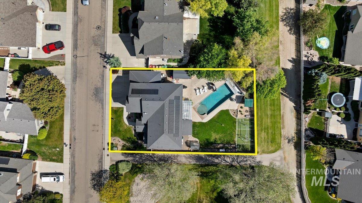 2291 W Windchime Dr, Meridian, Idaho 83646, 5 Bedrooms, 3.5 Bathrooms, Residential For Sale, Price $755,000, 98986076