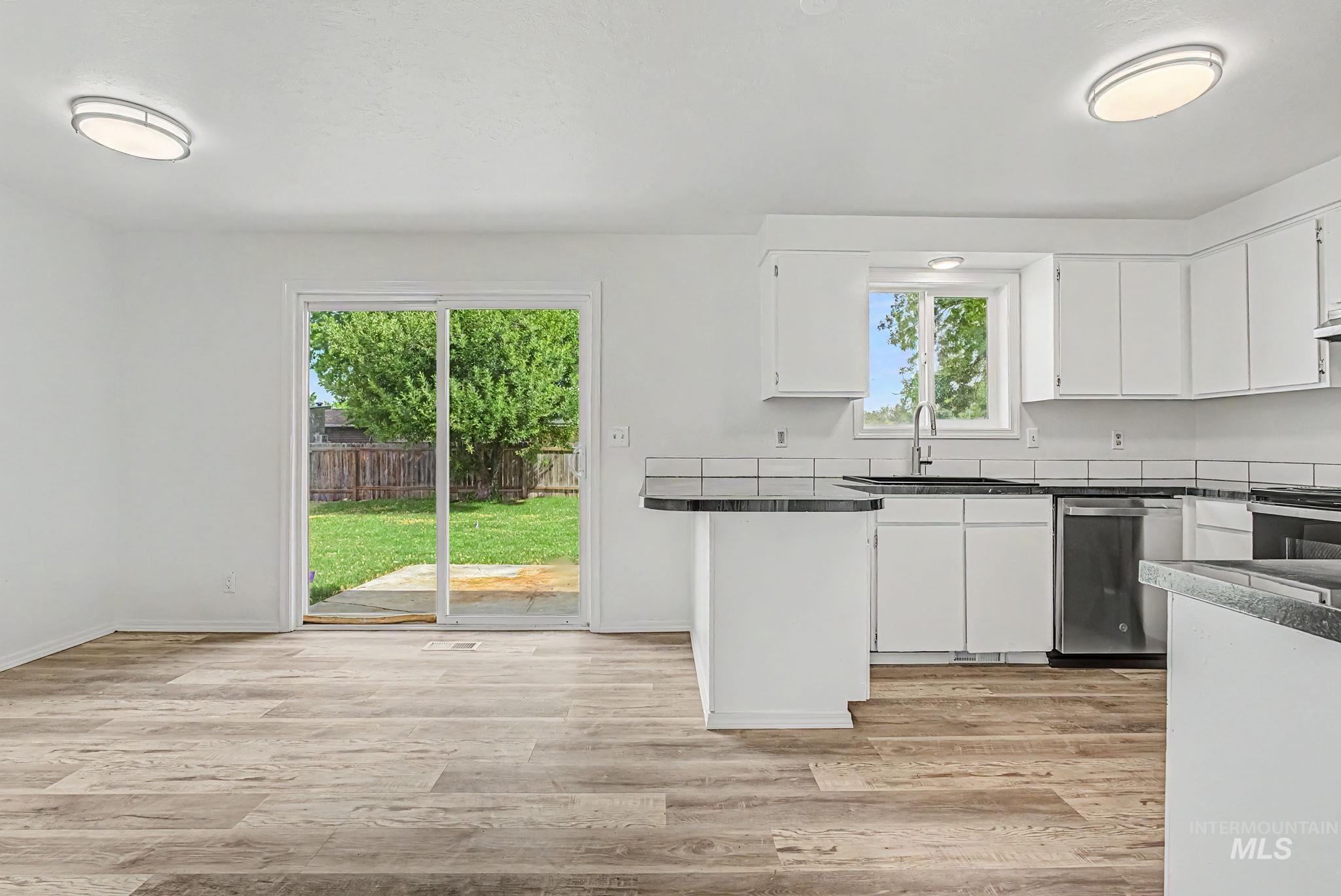 10070 W Canterbury, Boise, Idaho 83704, 3 Bedrooms, 1 Bathroom, Residential For Sale, Price $364,990, 98986079