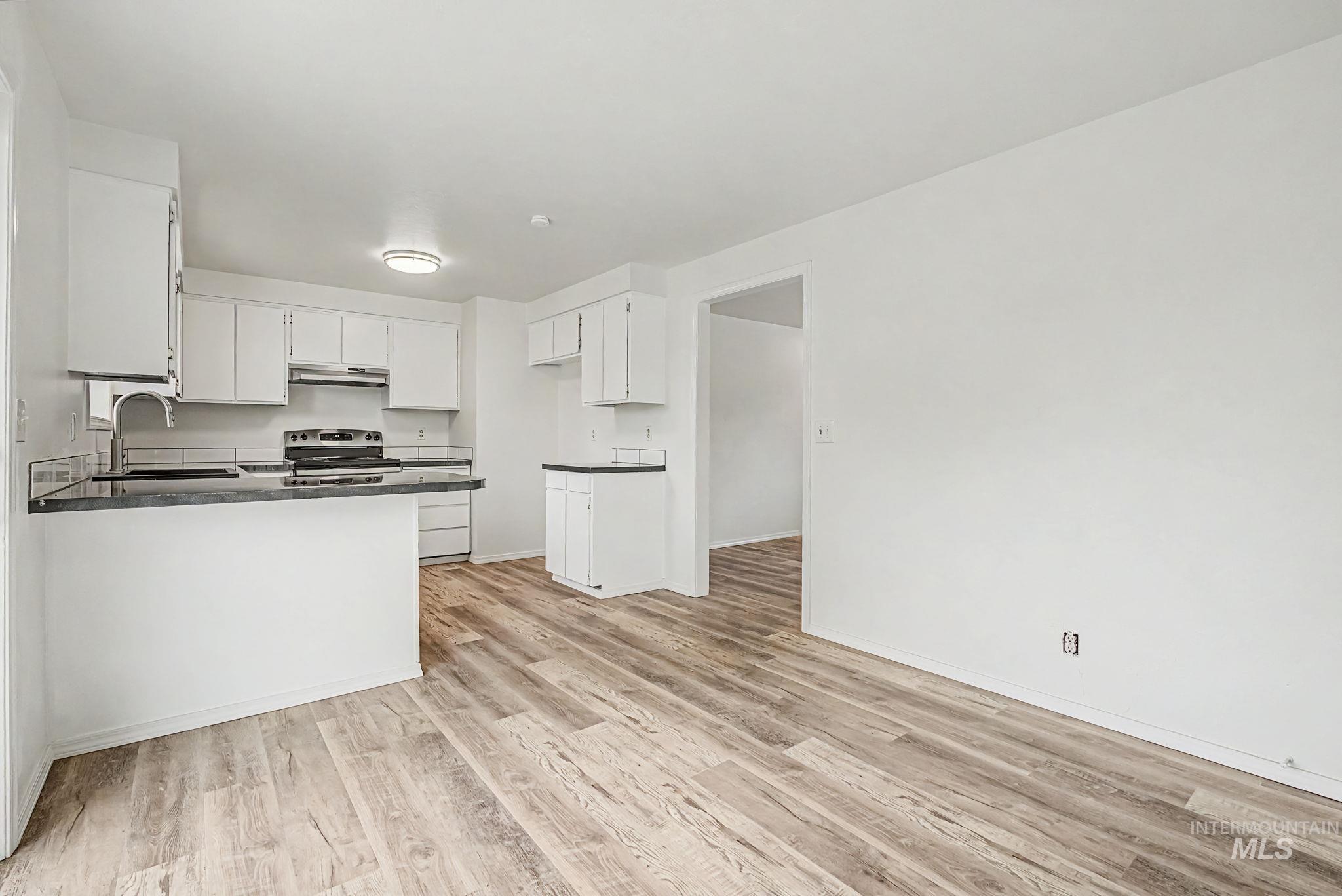 10070 W Canterbury, Boise, Idaho 83704, 3 Bedrooms, 1 Bathroom, Residential For Sale, Price $364,990, 98986079