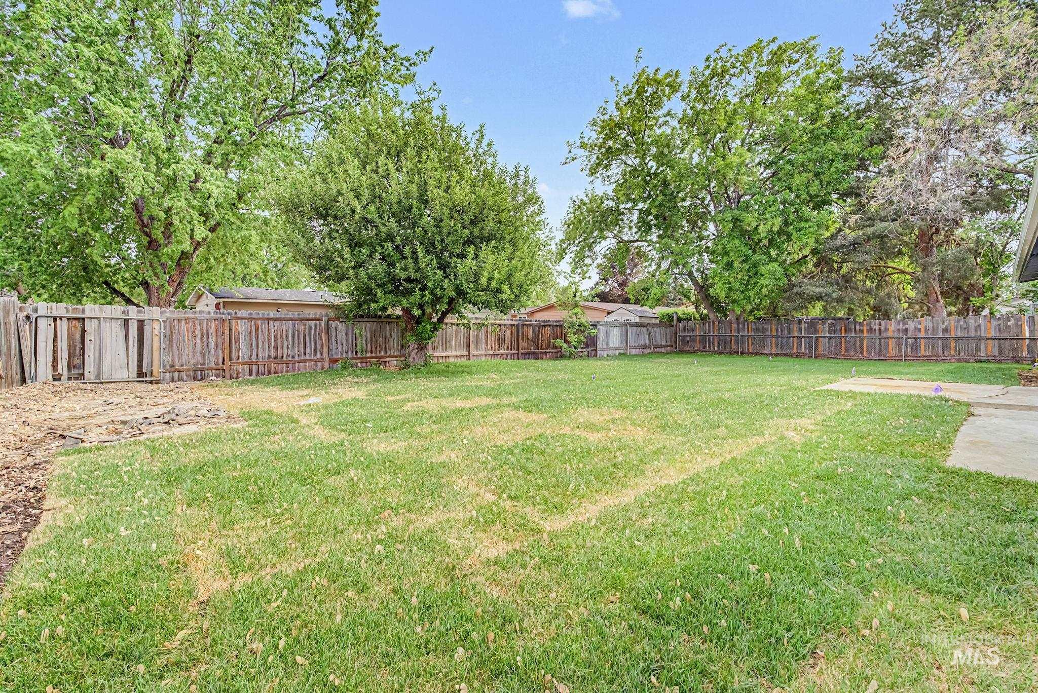 10070 W Canterbury, Boise, Idaho 83704, 3 Bedrooms, 1 Bathroom, Residential For Sale, Price $364,990, 98986079