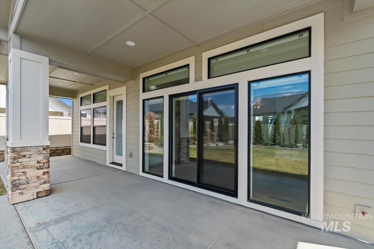 2943 N Sun City Ave, Star, Idaho 83669, 5 Bedrooms, 4 Bathrooms, Residential For Sale, Price $755,000, 98986081