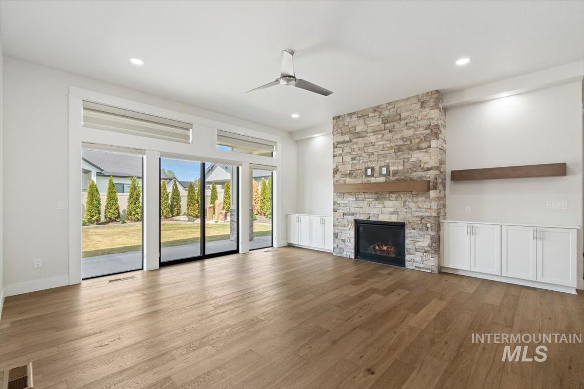 2943 N Sun City Ave, Star, Idaho 83669, 5 Bedrooms, 4 Bathrooms, Residential For Sale, Price $755,000, 98986081