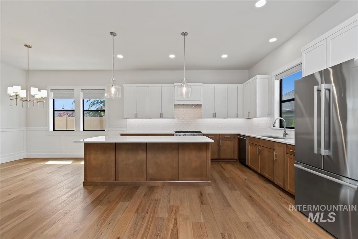 2943 N Sun City Ave, Star, Idaho 83669, 5 Bedrooms, 4 Bathrooms, Residential For Sale, Price $755,000, 98986081