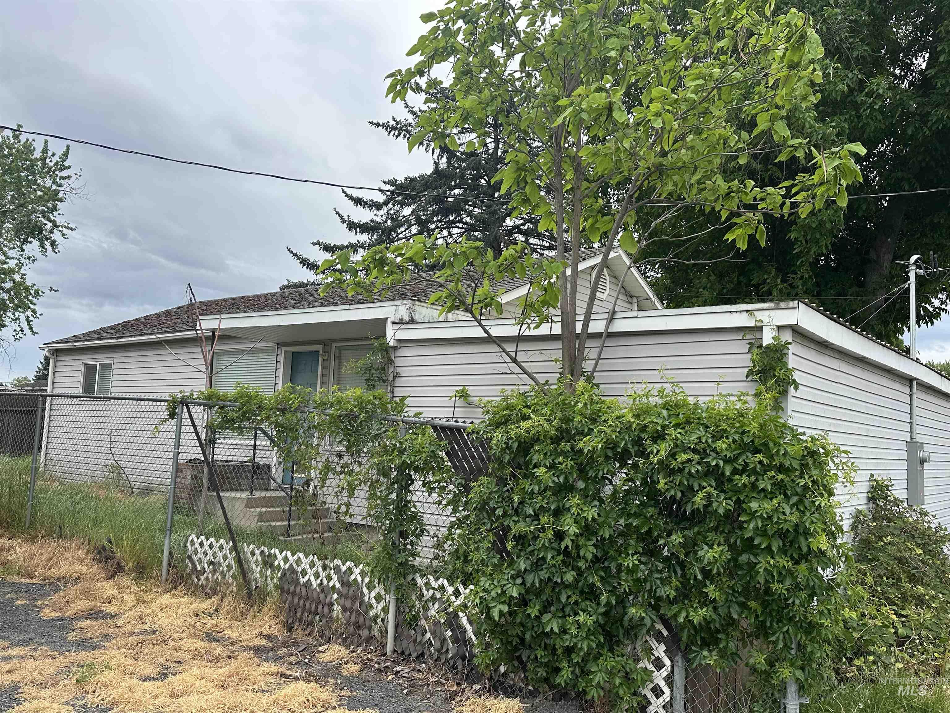 630 C Preston Ave, Lewiston, Idaho 83501, 2 Bedrooms, 1 Bathroom, Residential For Sale, Price $249,900, 98986084