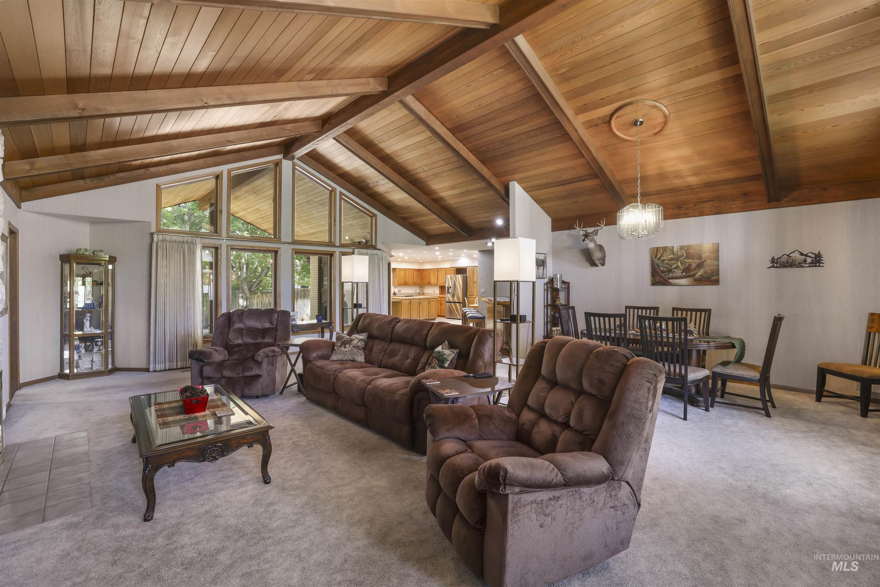 556 Ballingrude Dr, Twin Falls, Idaho 83301-4402, 4 Bedrooms, 3 Bathrooms, Residential For Sale, Price $659,999, 98986085