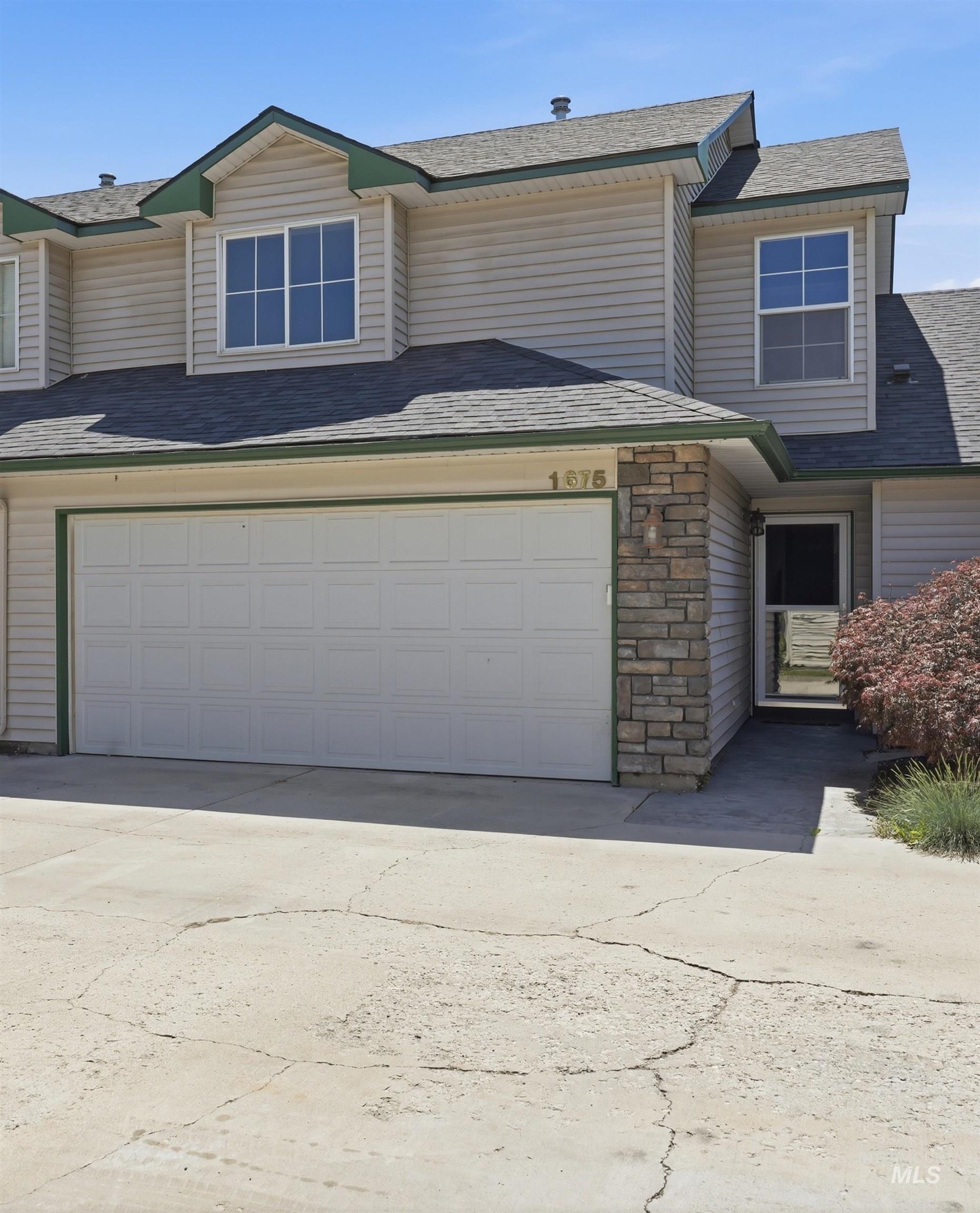 1675 S Annett St, Boise, Idaho 83705, 2 Bedrooms, 2.5 Bathrooms, Residential For Sale, Price $447,900, 98986086