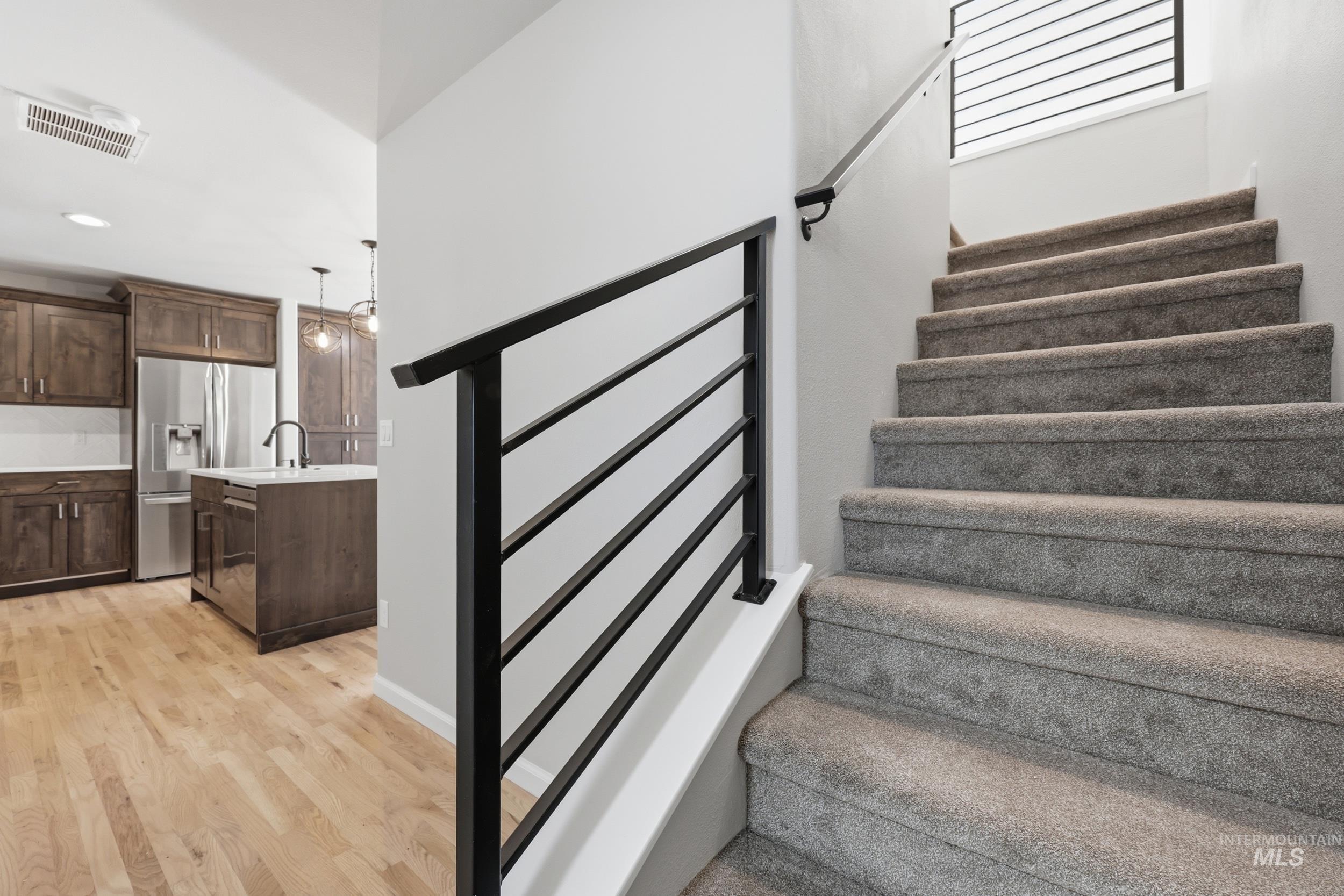 1675 S Annett St, Boise, Idaho 83705, 2 Bedrooms, 2.5 Bathrooms, Residential For Sale, Price $447,900, 98986086