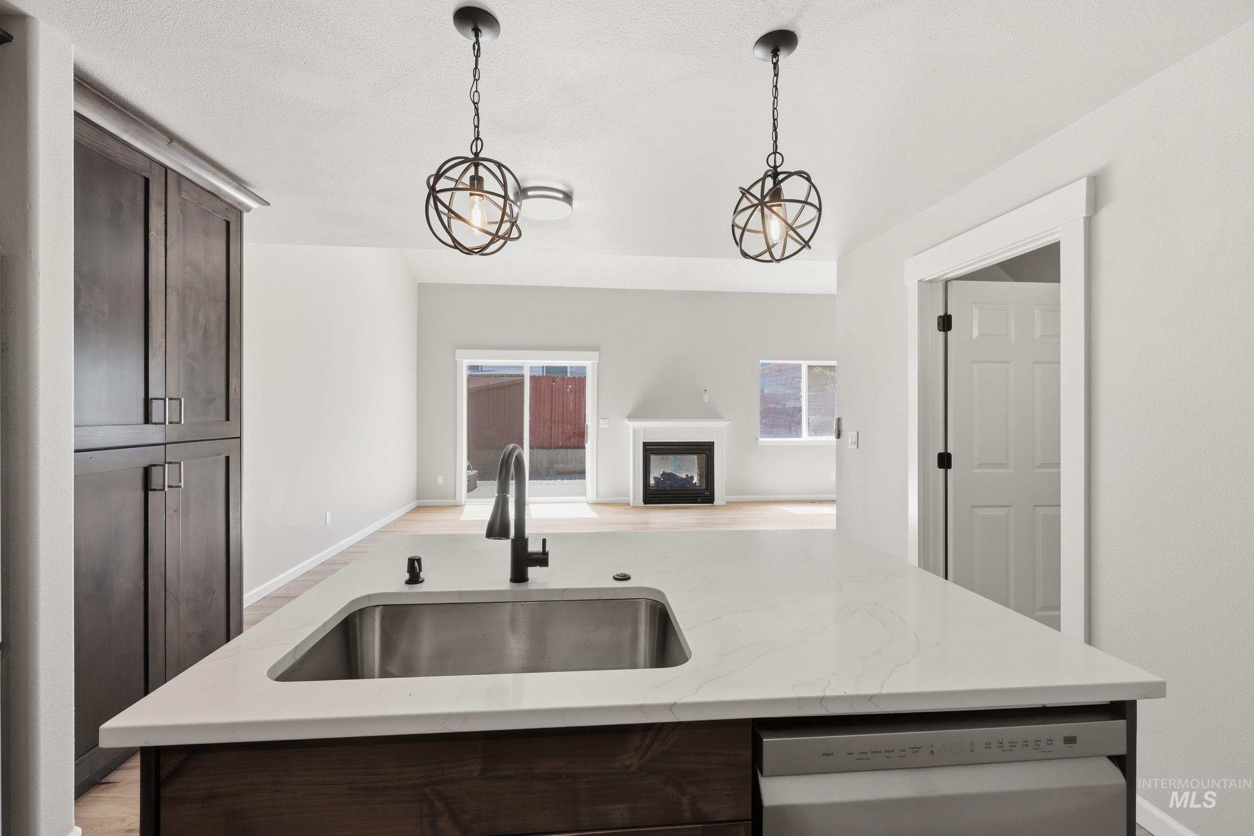 1675 S Annett St, Boise, Idaho 83705, 2 Bedrooms, 2.5 Bathrooms, Residential For Sale, Price $447,900, 98986086