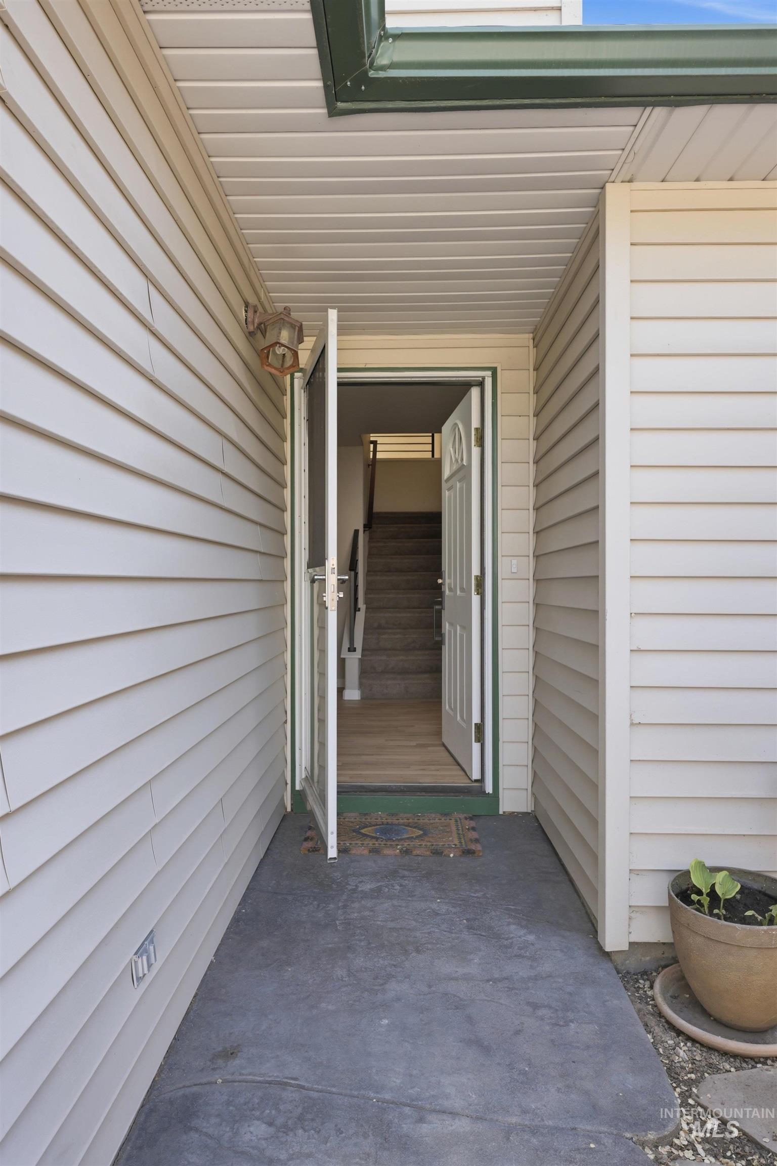 1675 S Annett St, Boise, Idaho 83705, 2 Bedrooms, 2.5 Bathrooms, Residential For Sale, Price $447,900, 98986086