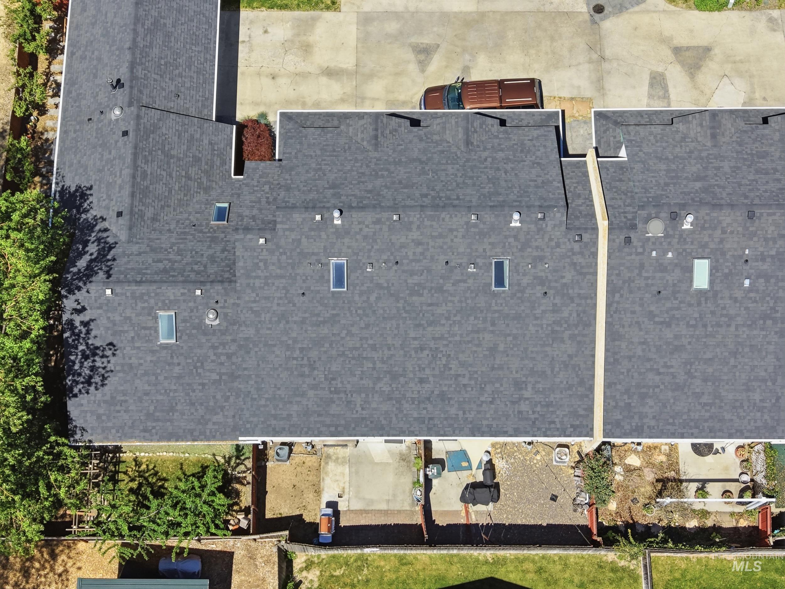 1675 S Annett St, Boise, Idaho 83705, 2 Bedrooms, 2.5 Bathrooms, Residential For Sale, Price $447,900, 98986086