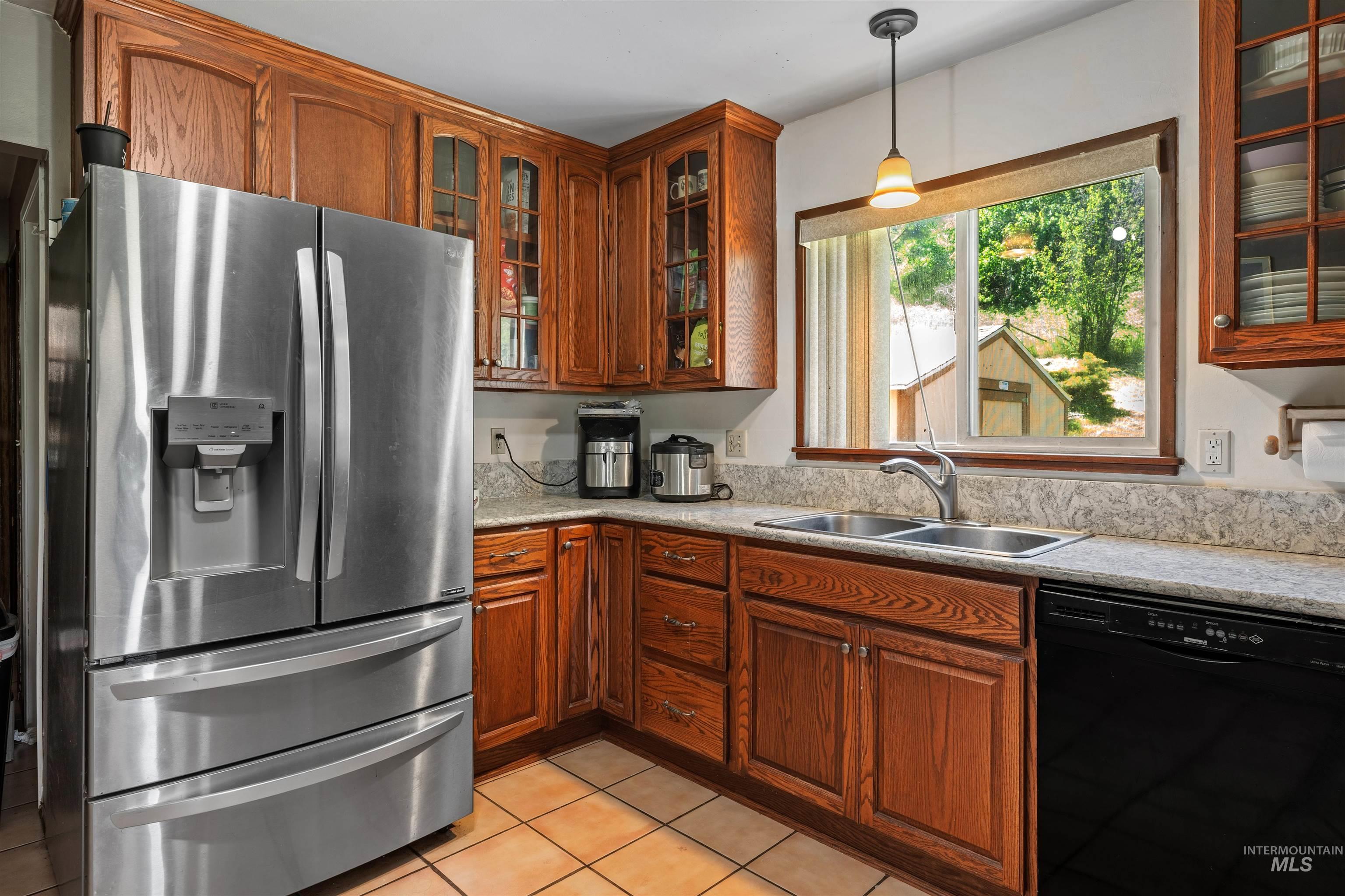 60 Pataha Canyon Lane, Pomeroy, Washington 99347, 4 Bedrooms, 3 Bathrooms, Residential For Sale, Price $450,000, 98986089