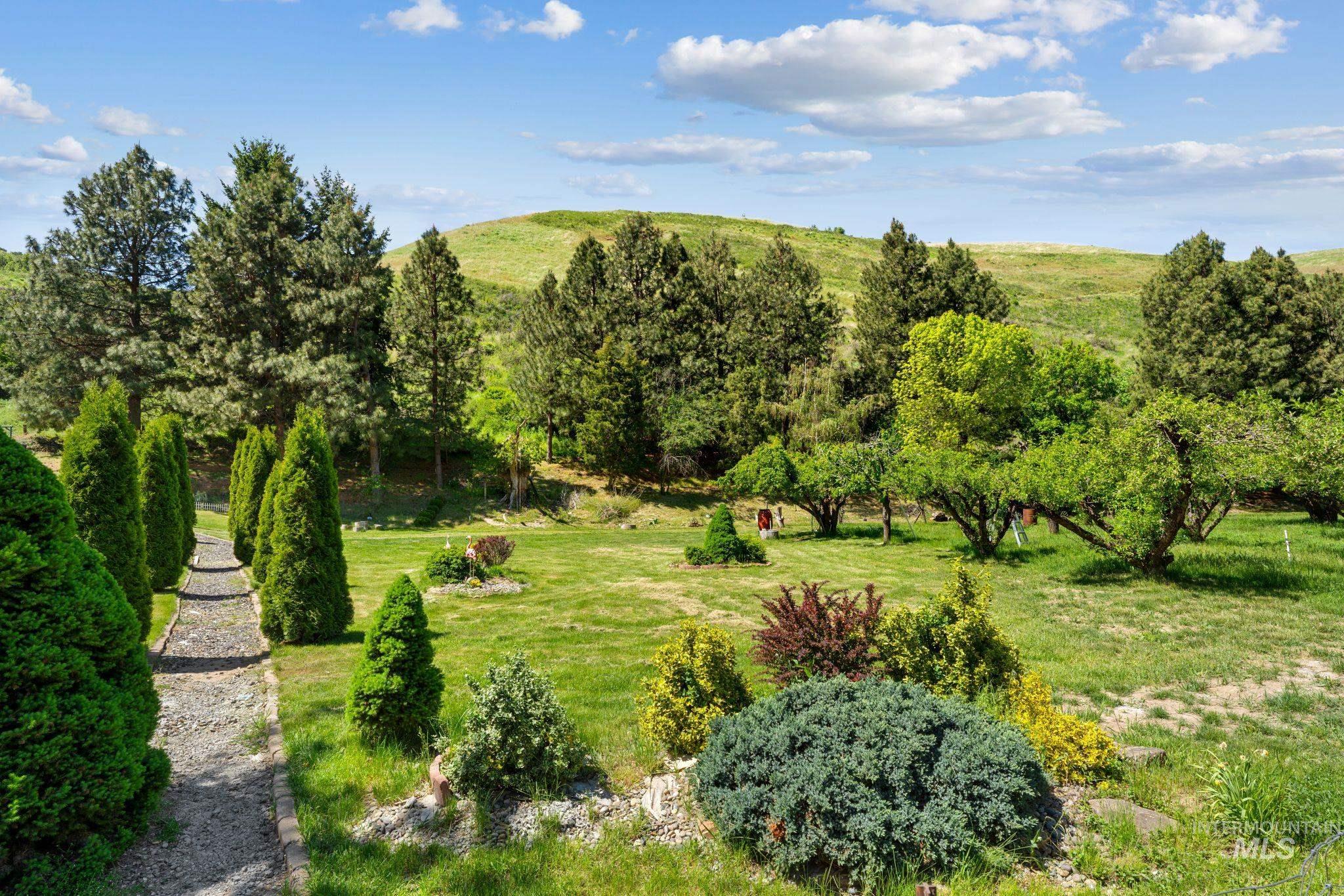 60 Pataha Canyon Lane, Pomeroy, Washington 99347, 4 Bedrooms, 3 Bathrooms, Residential For Sale, Price $450,000, 98986089
